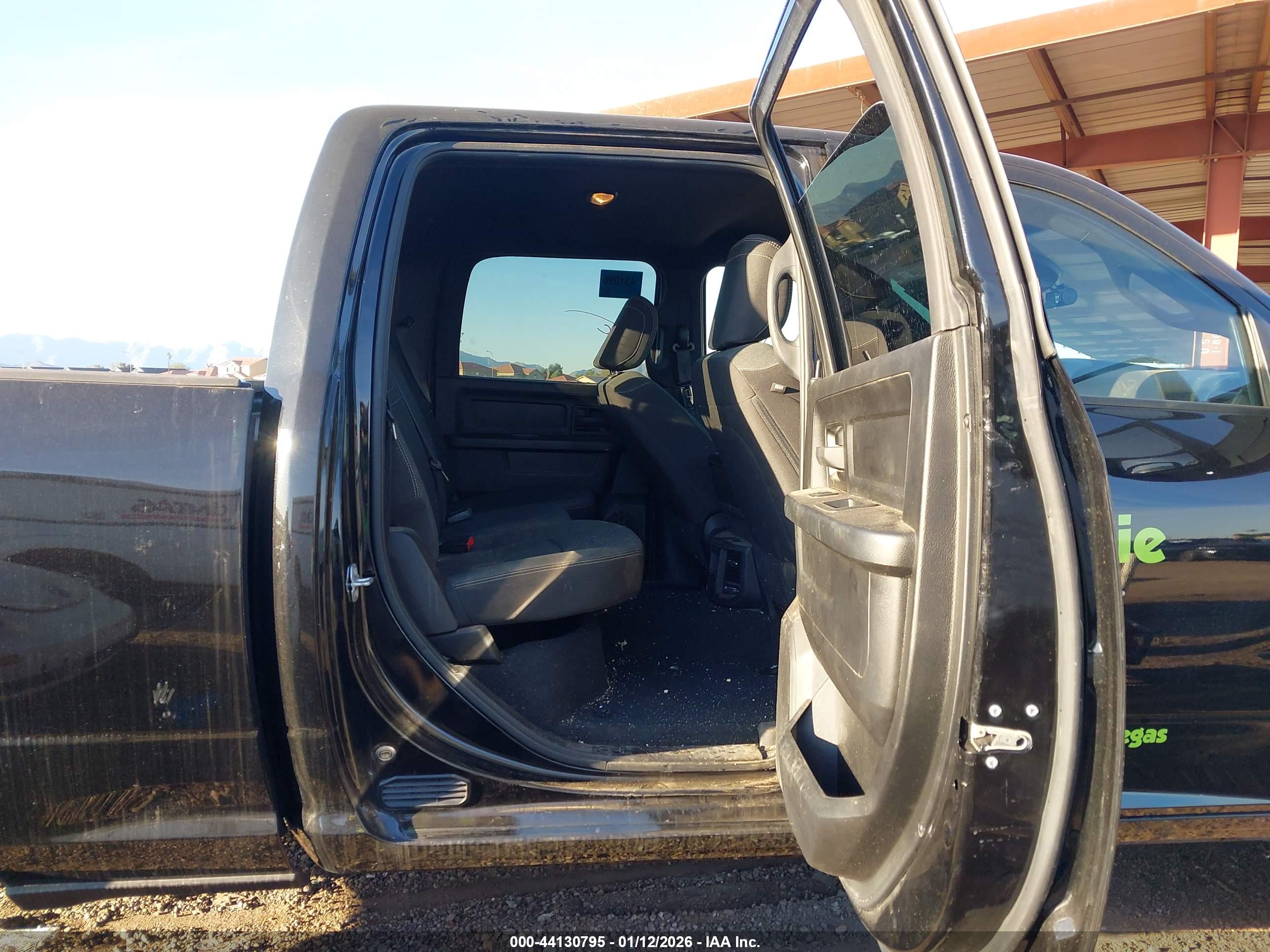 RAM 2500 image 8