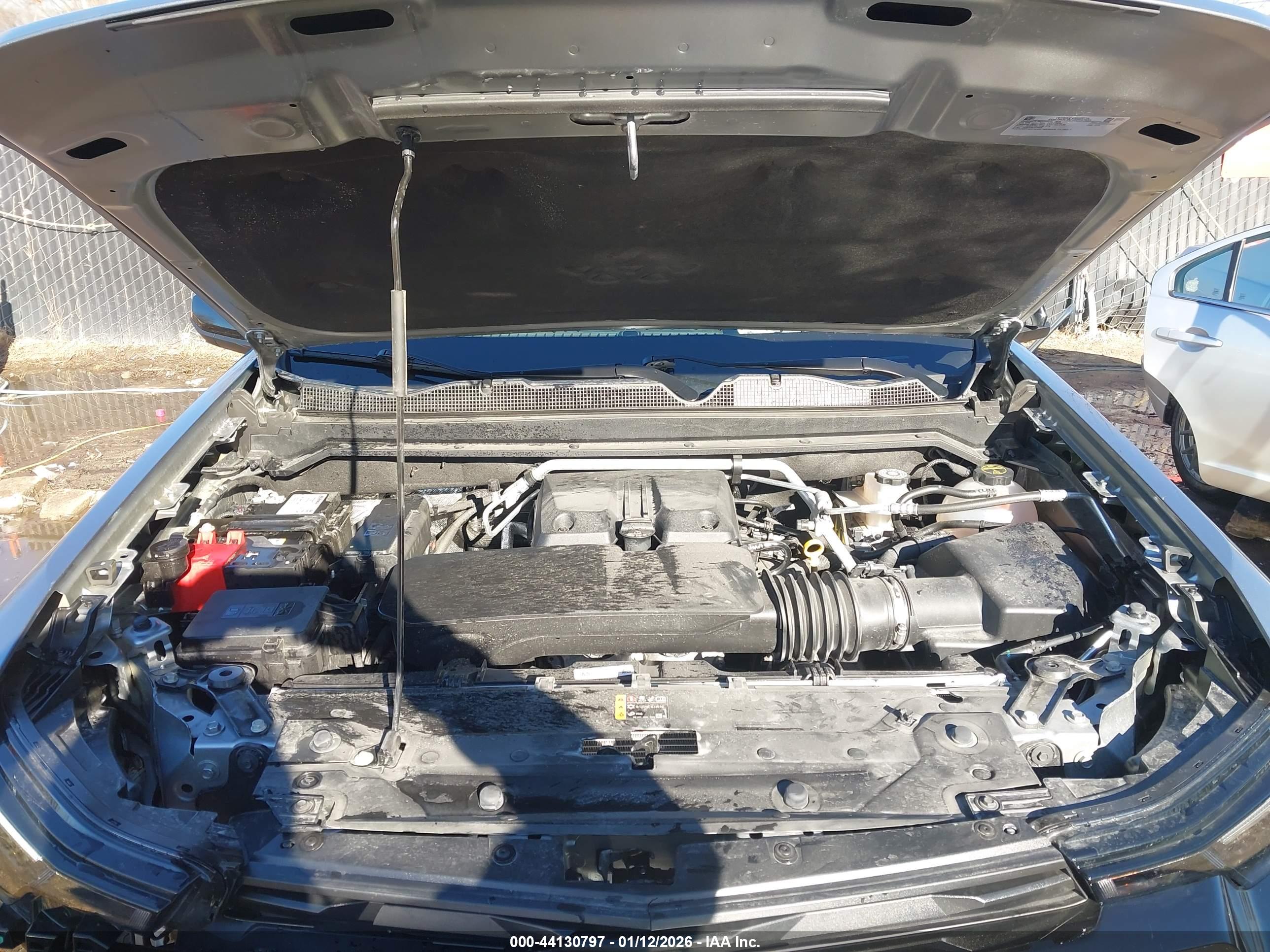 CHEVROLET COLORADO image 10