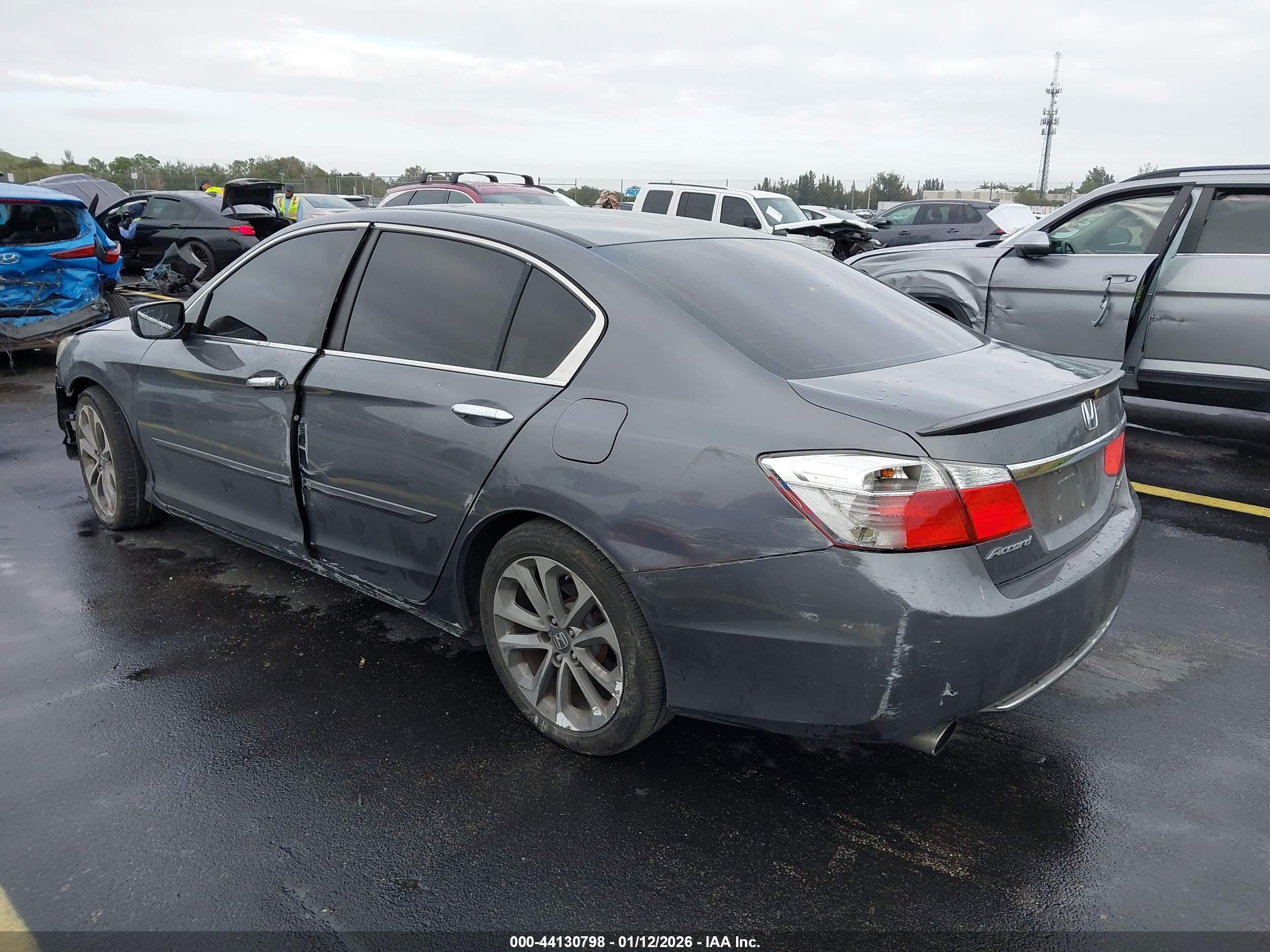 HONDA ACCORD image 3