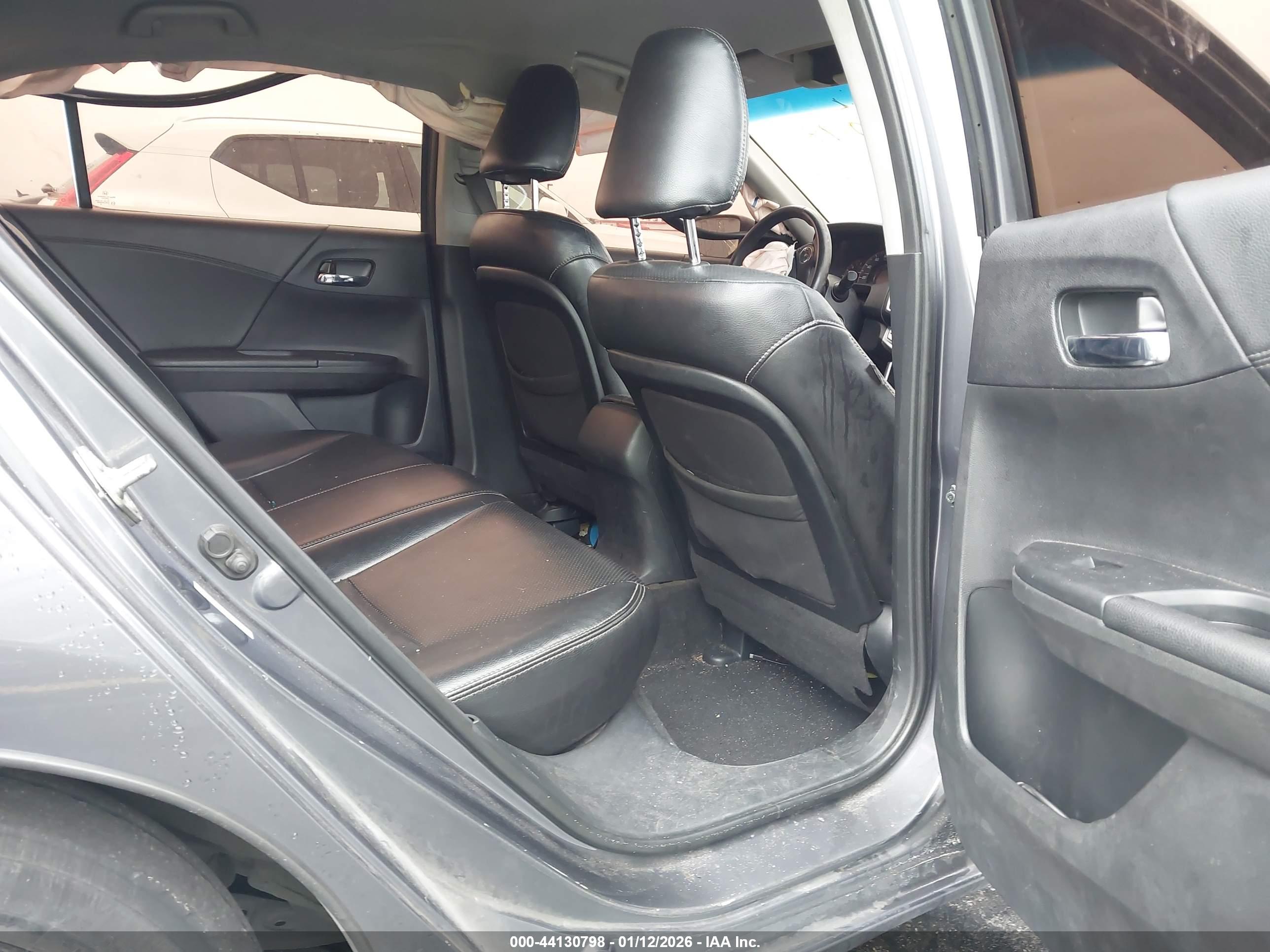 HONDA ACCORD image 8