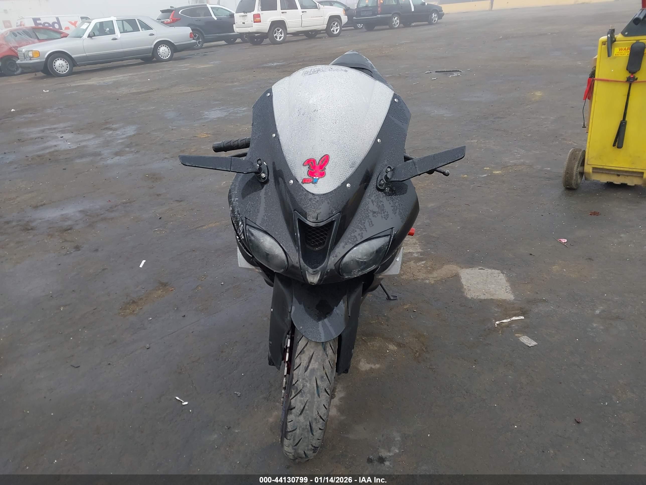 KAWASAKI ZX600 image 5