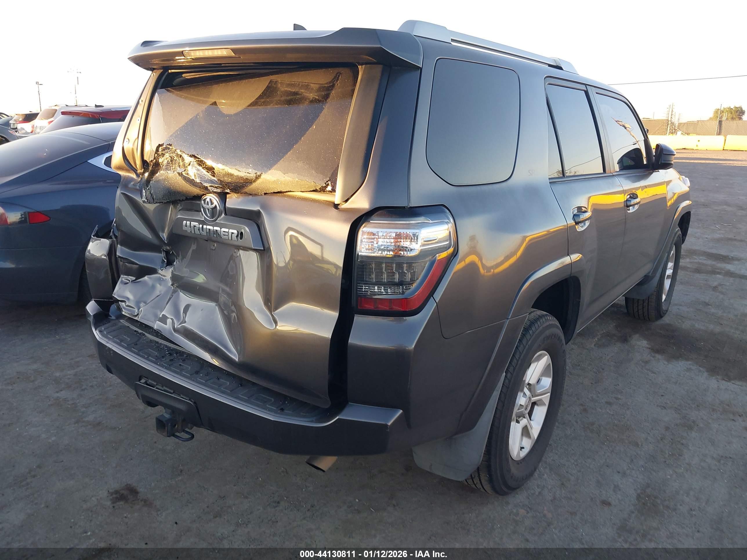 TOYOTA 4RUNNER image 4