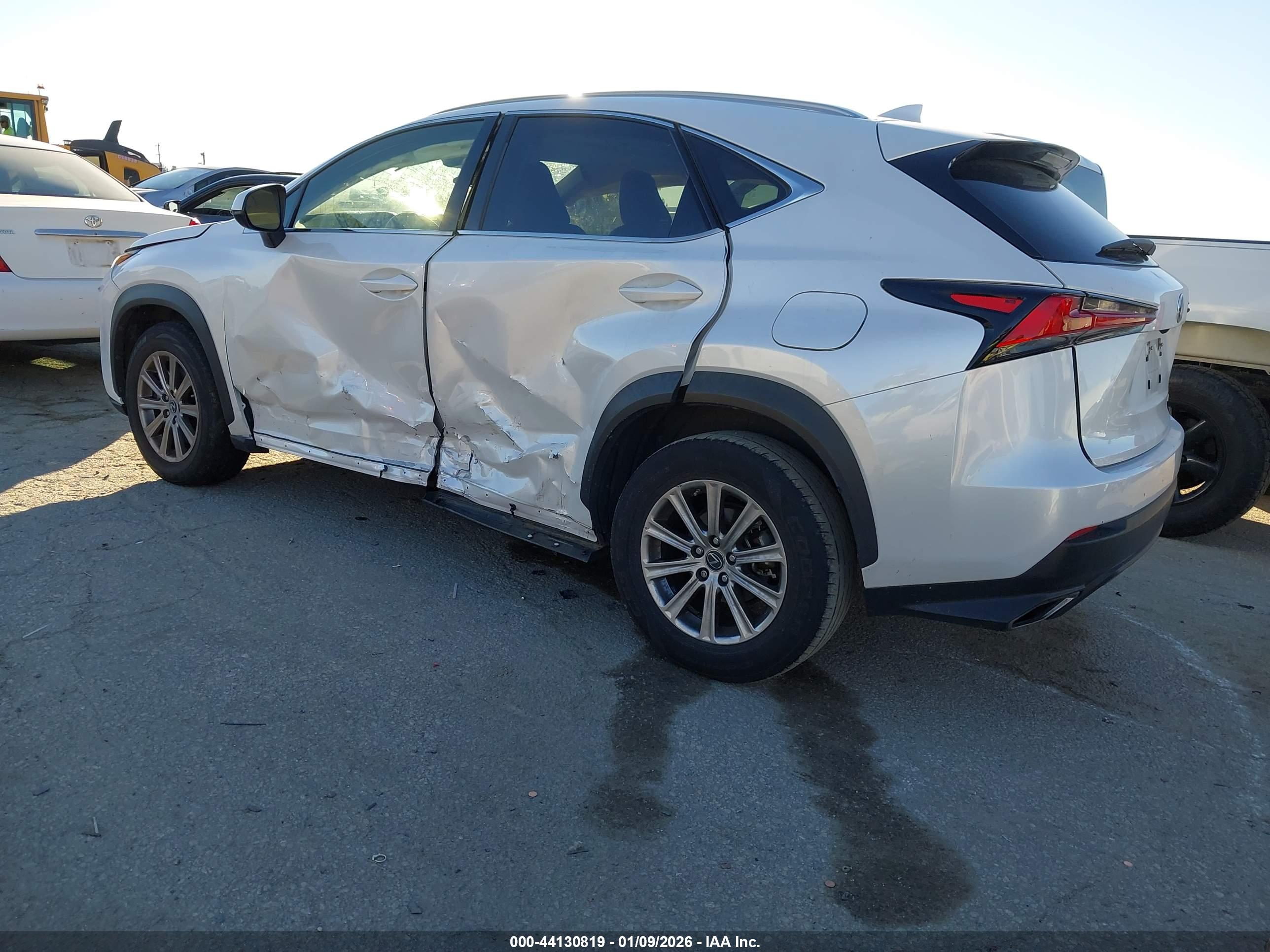 LEXUS NX image 3