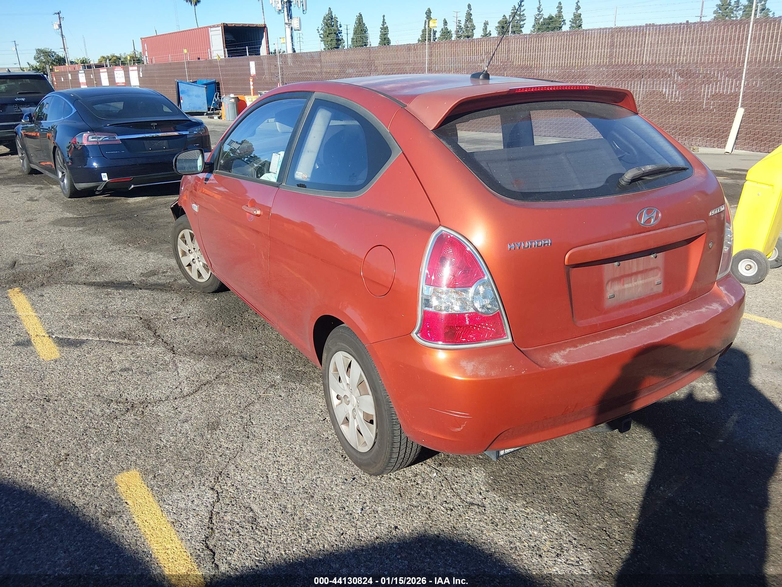HYUNDAI ACCENT image 3