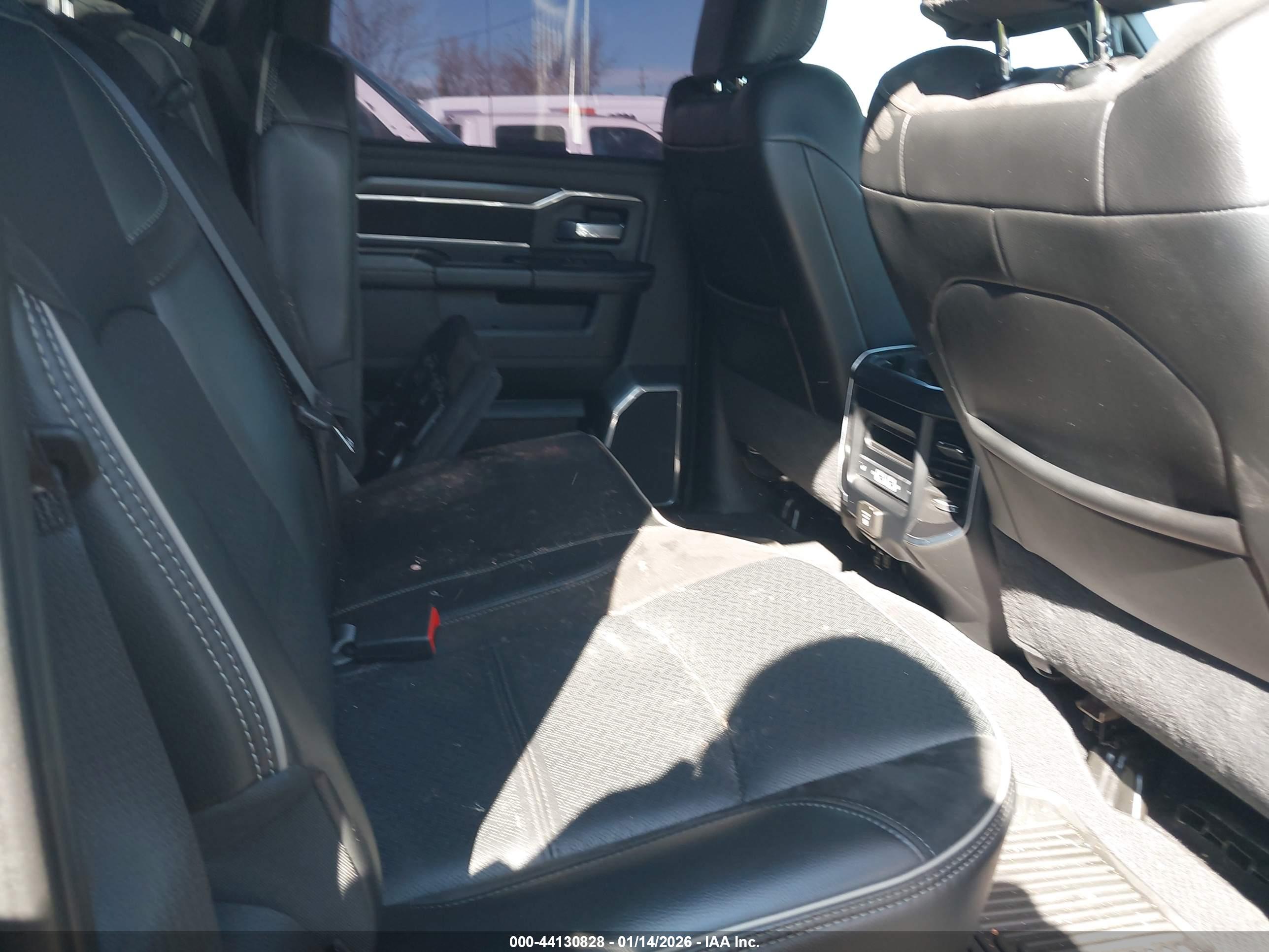 RAM 2500 image 8
