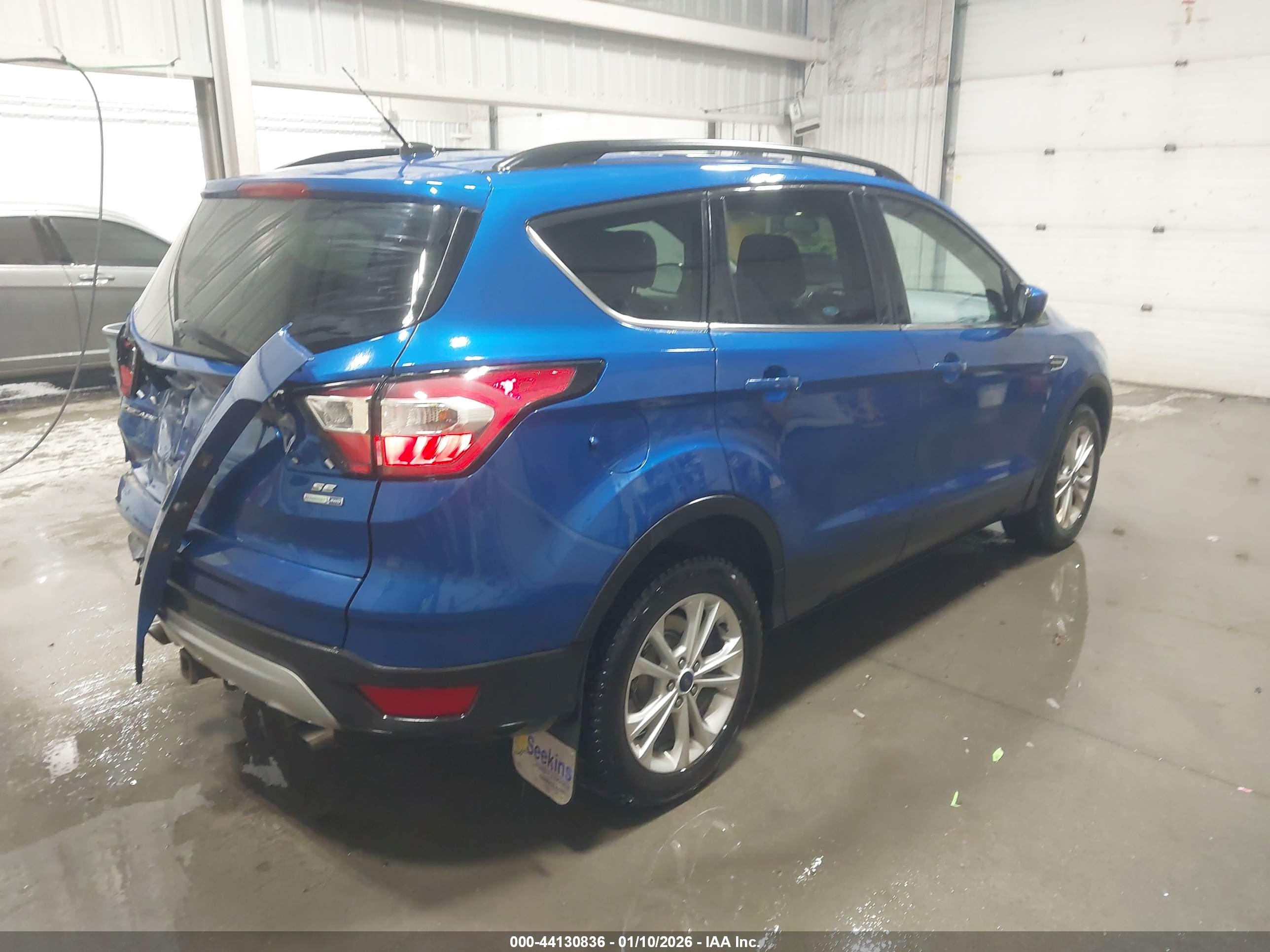 FORD ESCAPE image 4