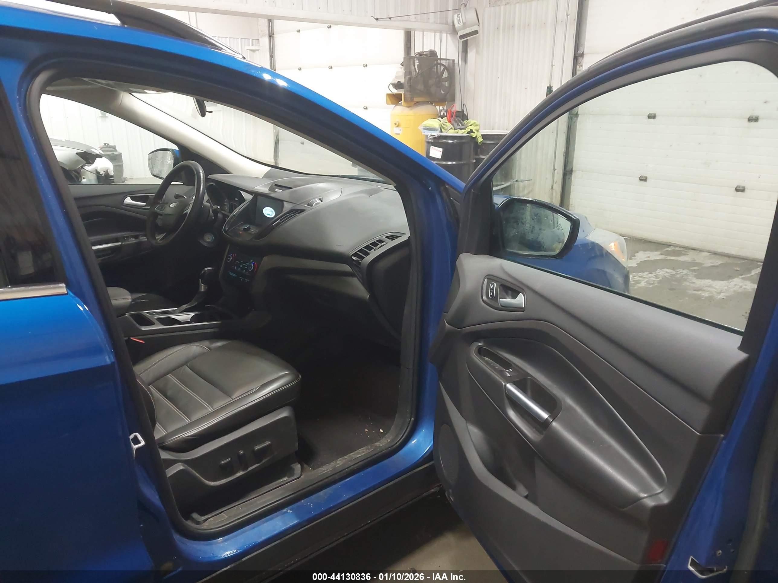 FORD ESCAPE image 5