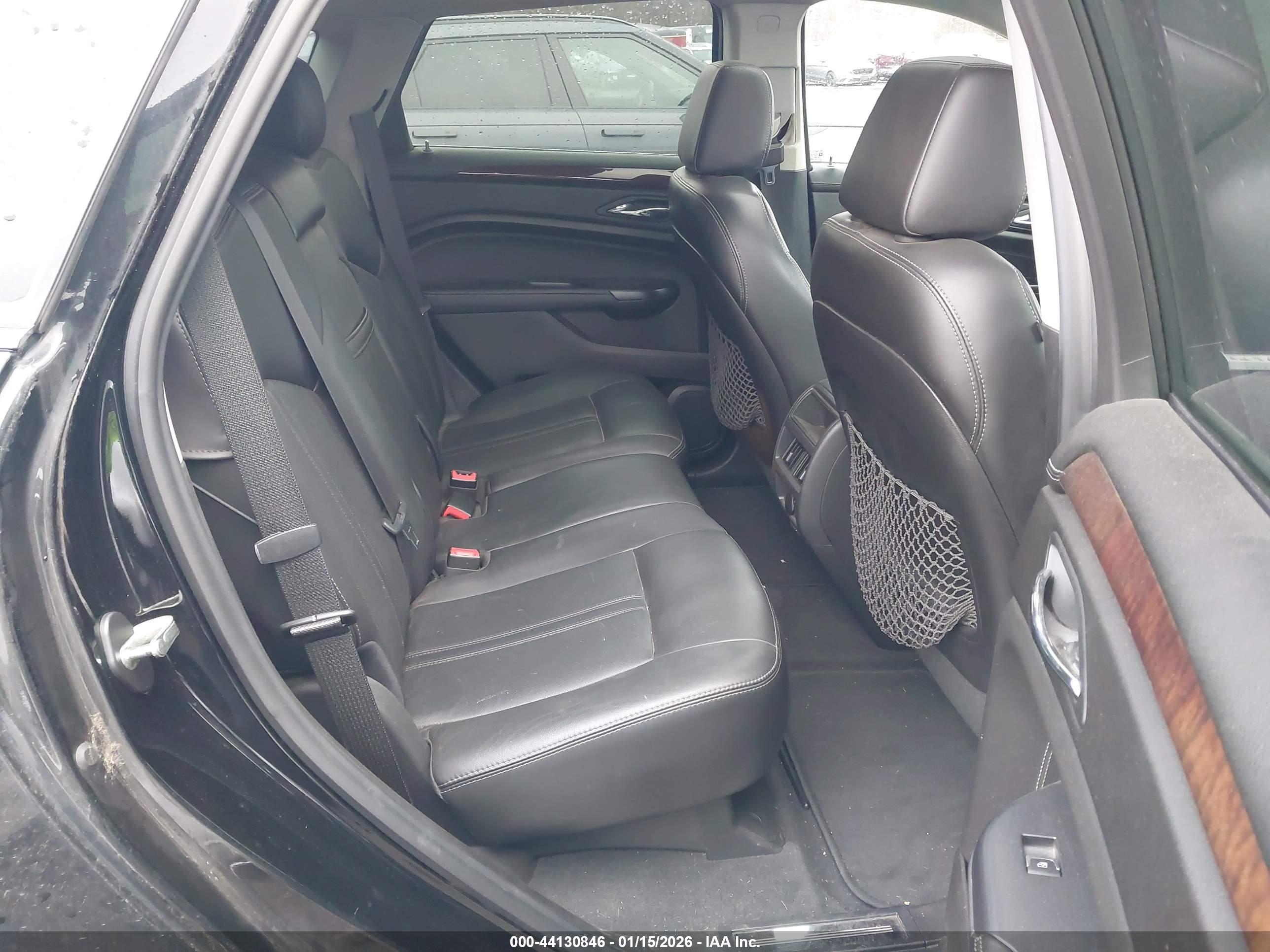 CADILLAC SRX image 8