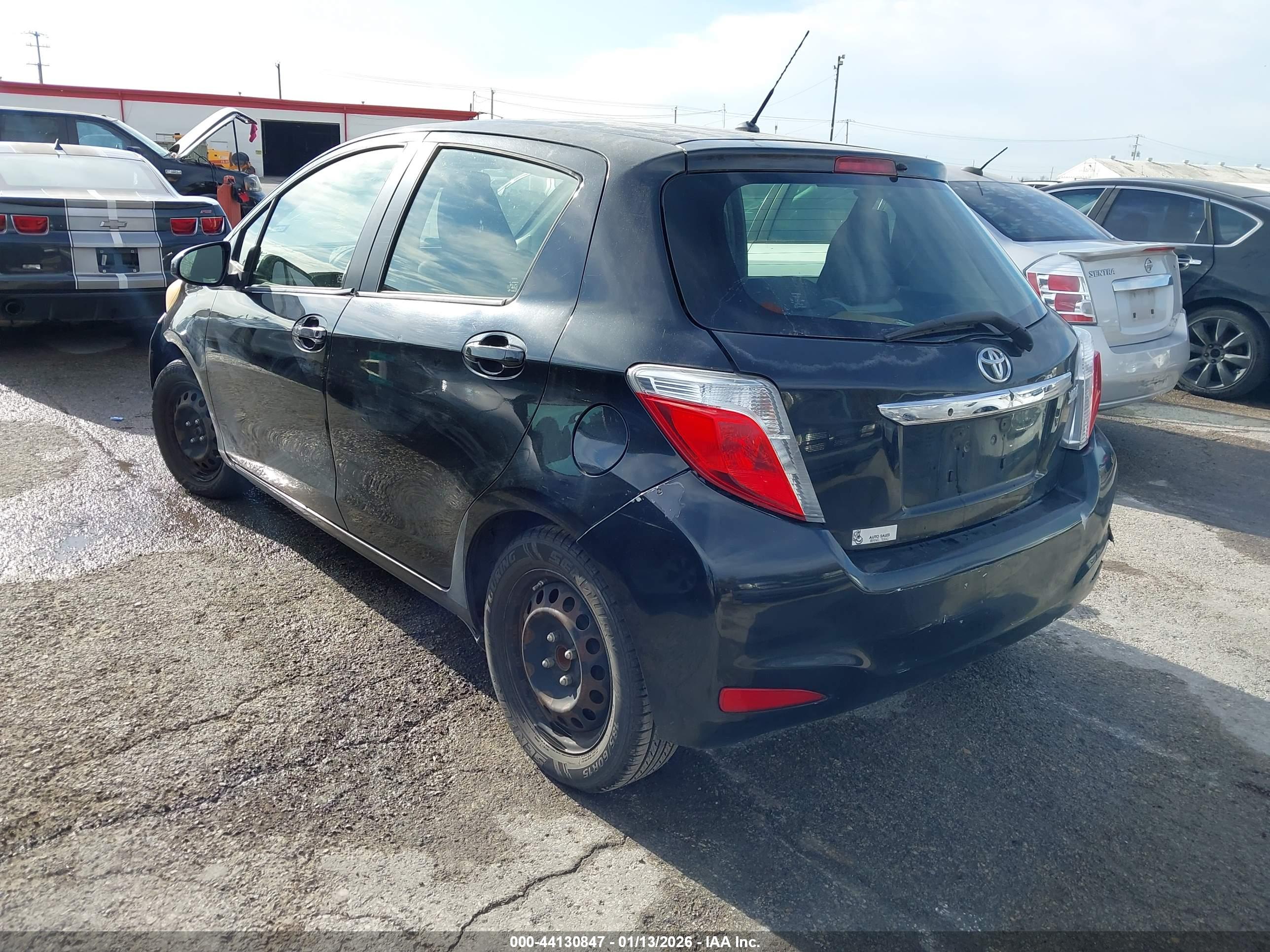 TOYOTA YARIS image 3