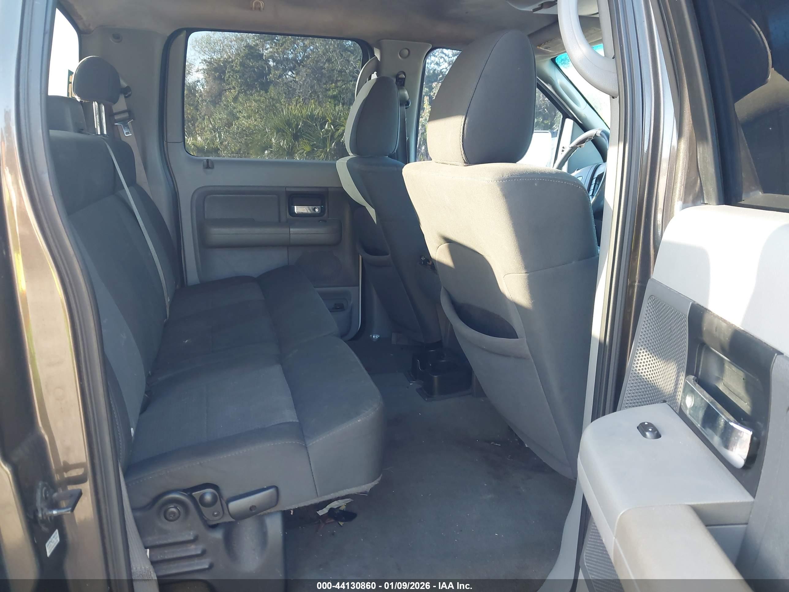 FORD F-150 image 8