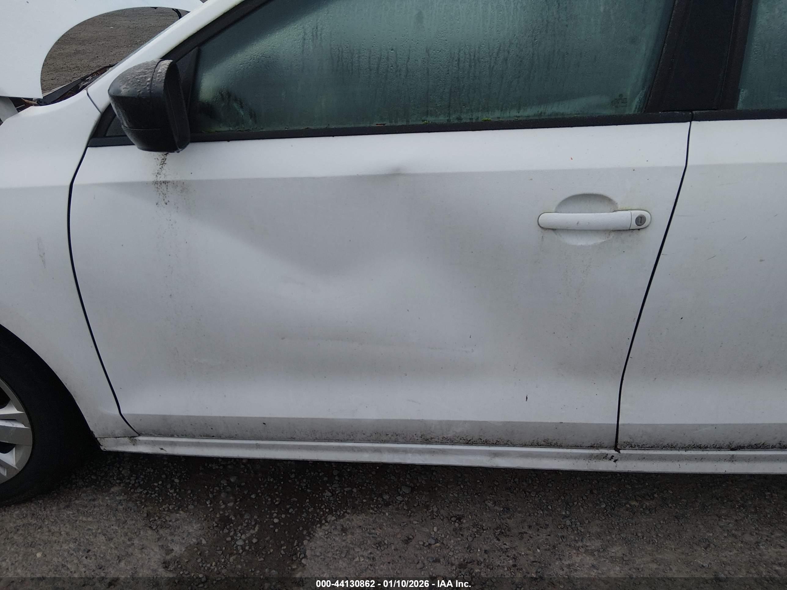 VOLKSWAGEN JETTA image 6