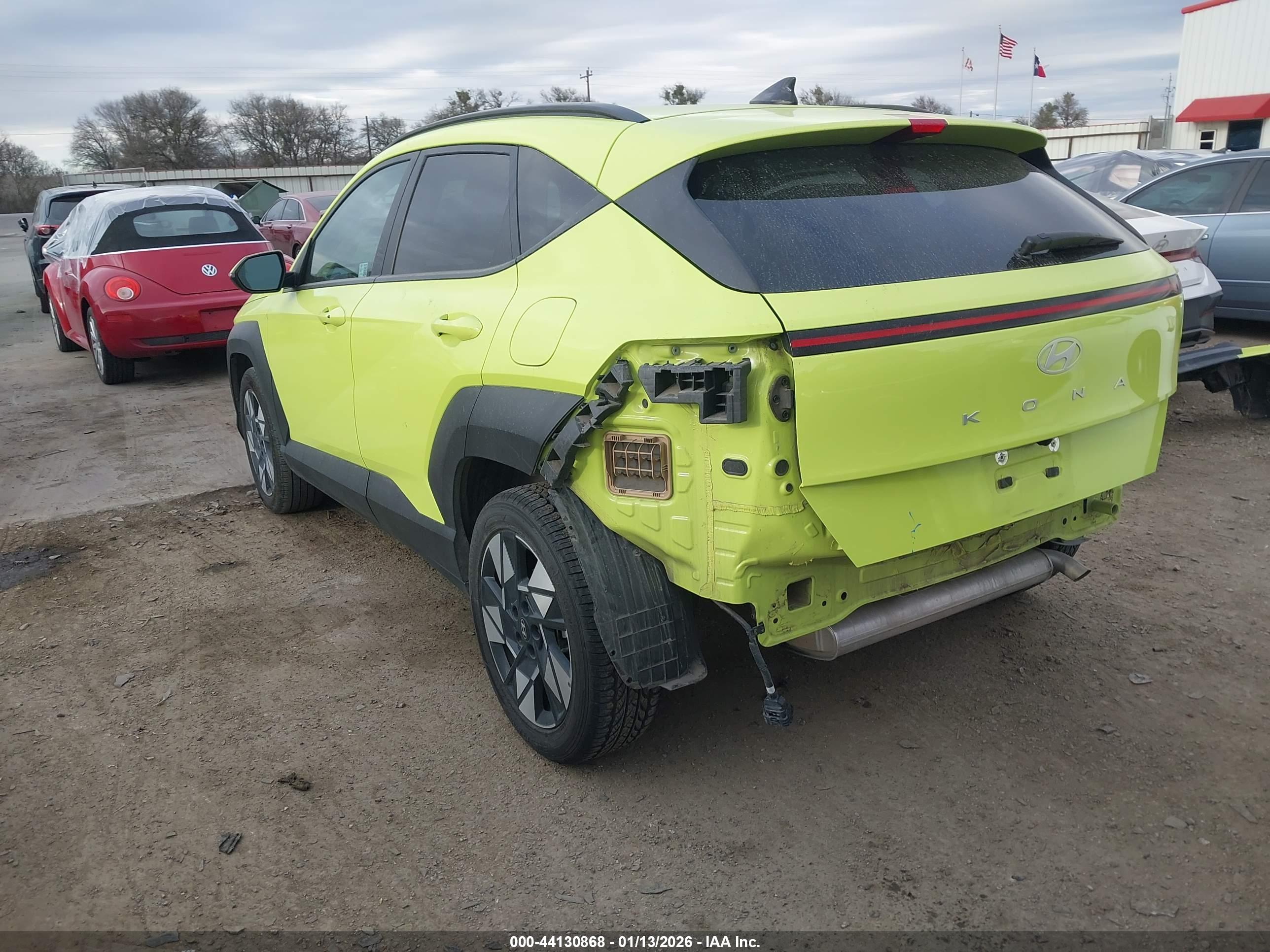 HYUNDAI KONA image 3