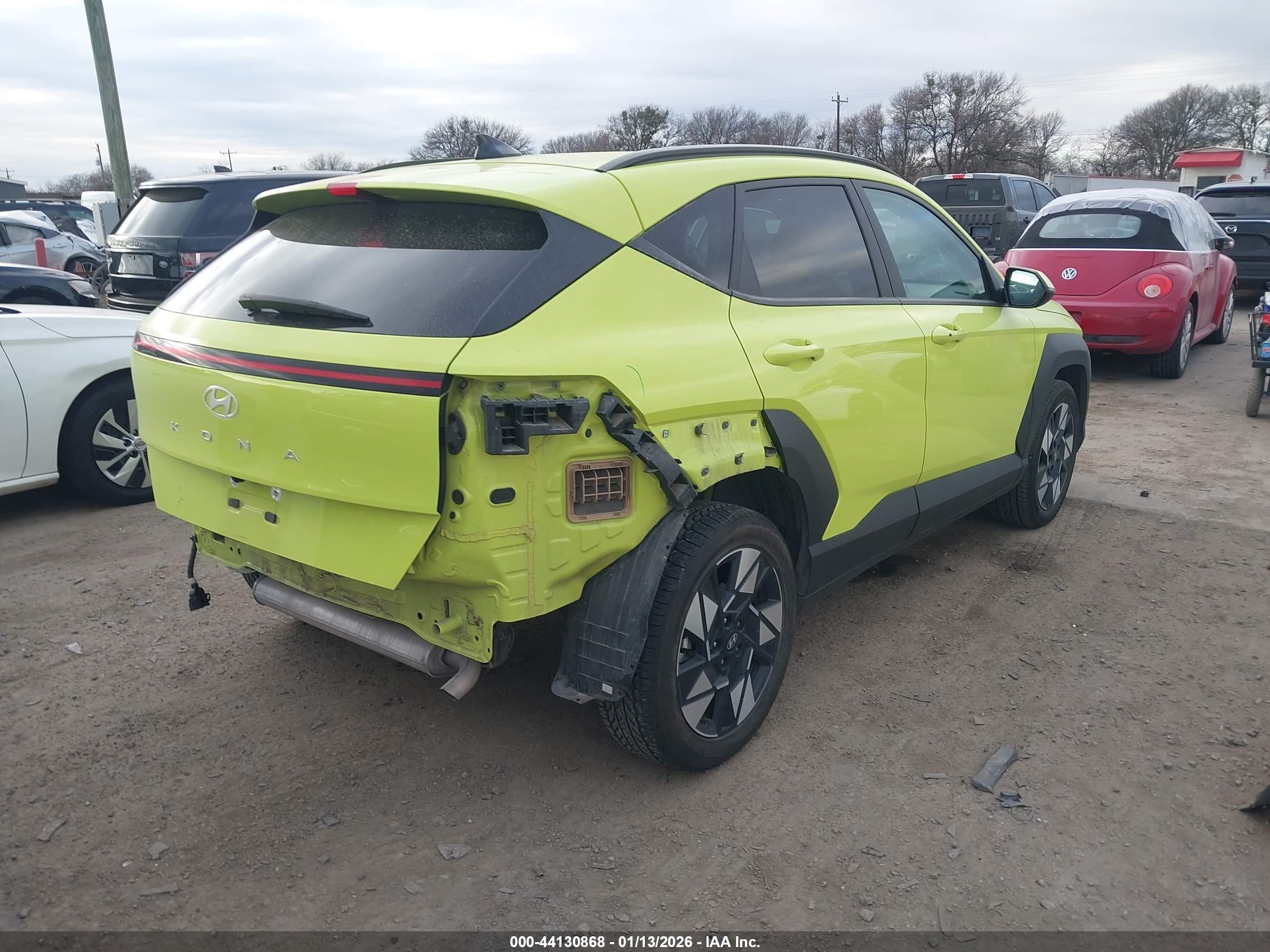 HYUNDAI KONA image 4