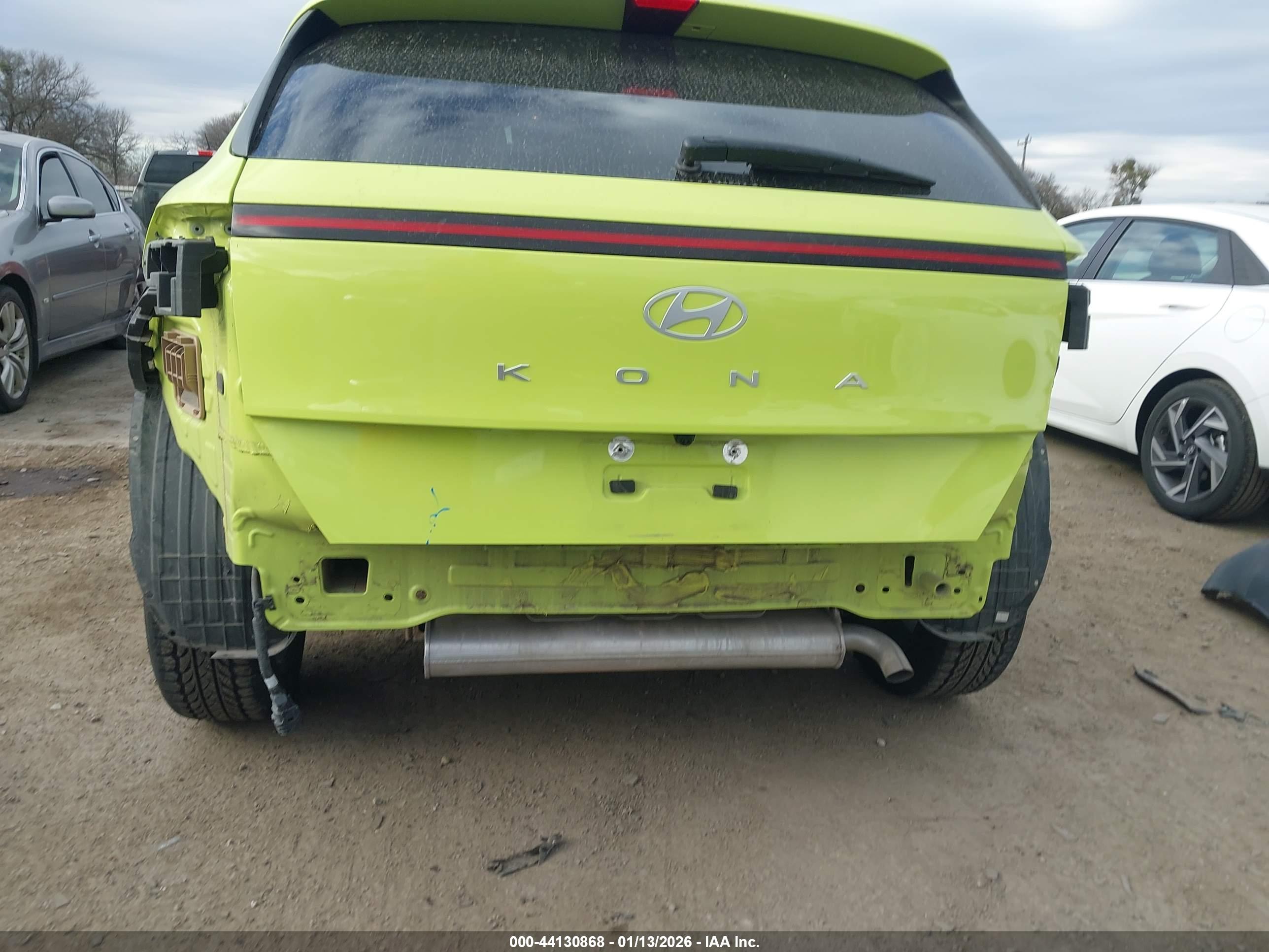 HYUNDAI KONA image 6
