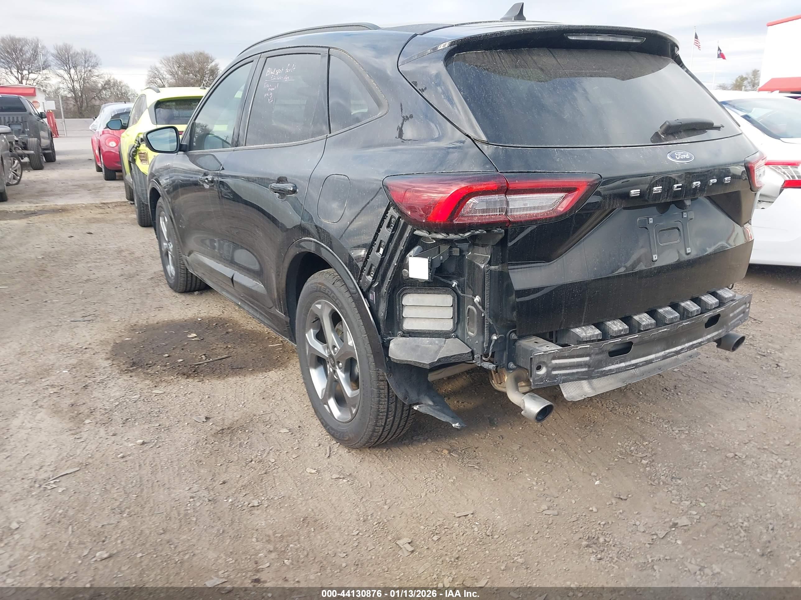 FORD ESCAPE image 3