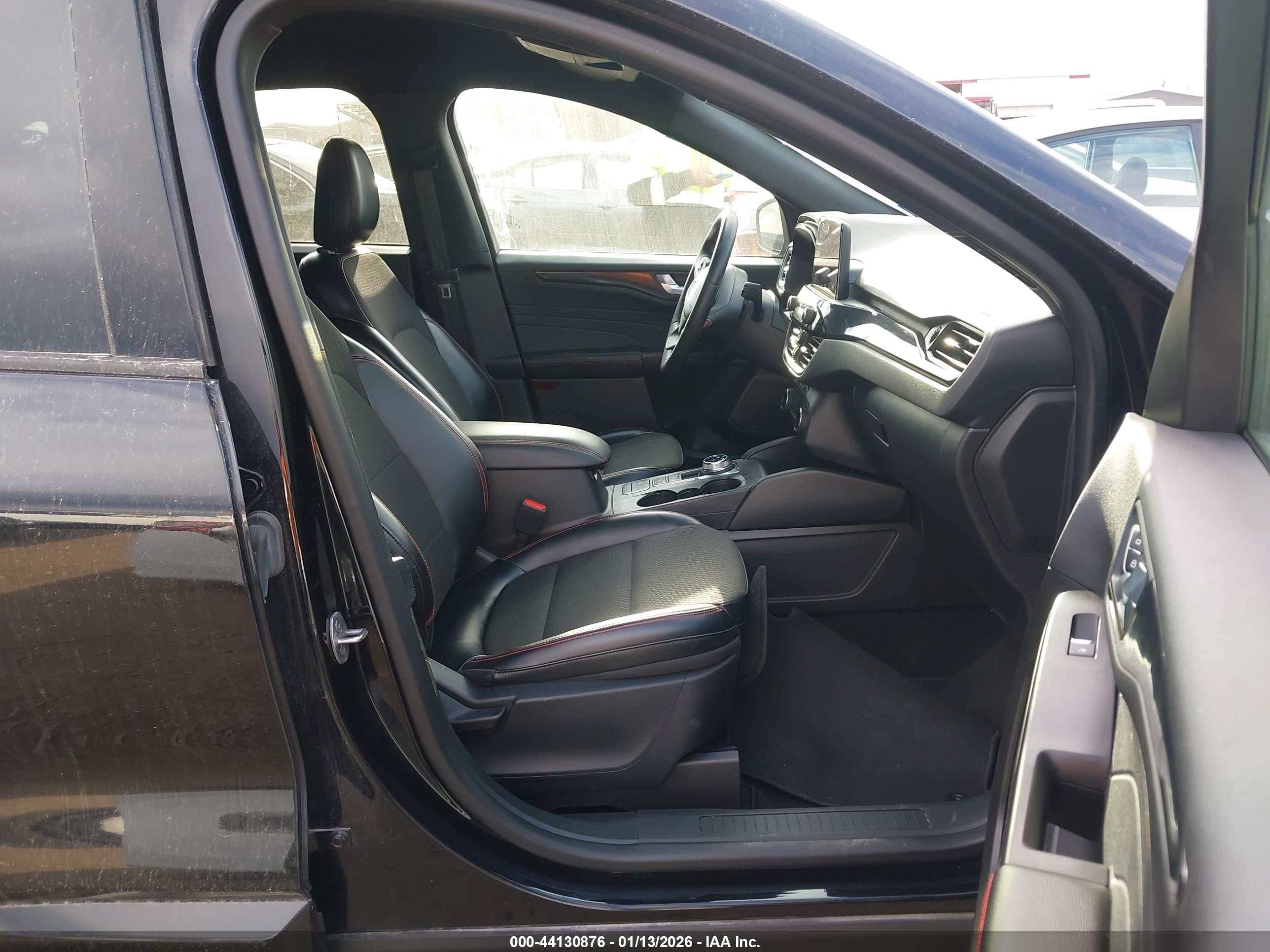 FORD ESCAPE image 5
