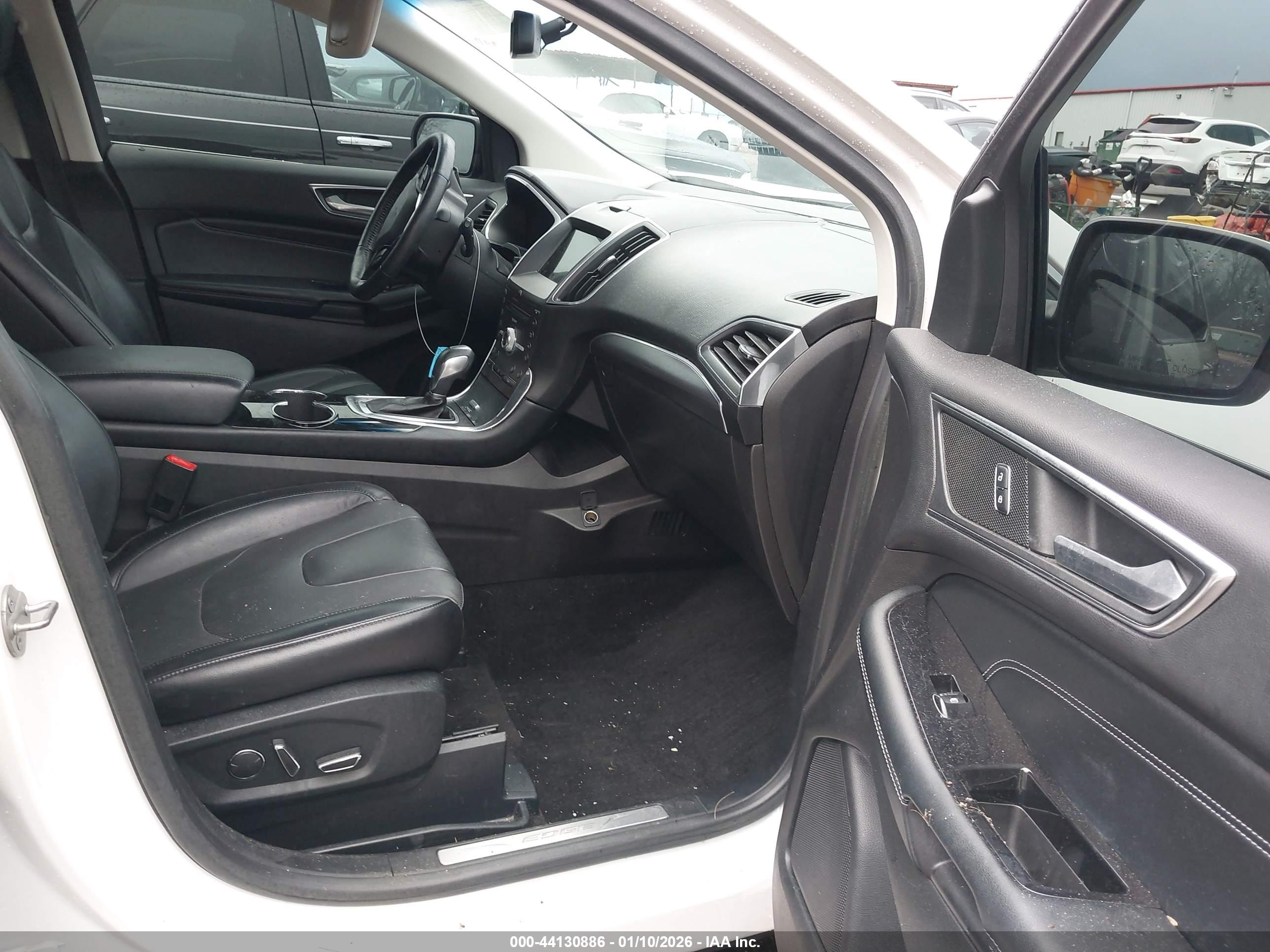 FORD EDGE image 5