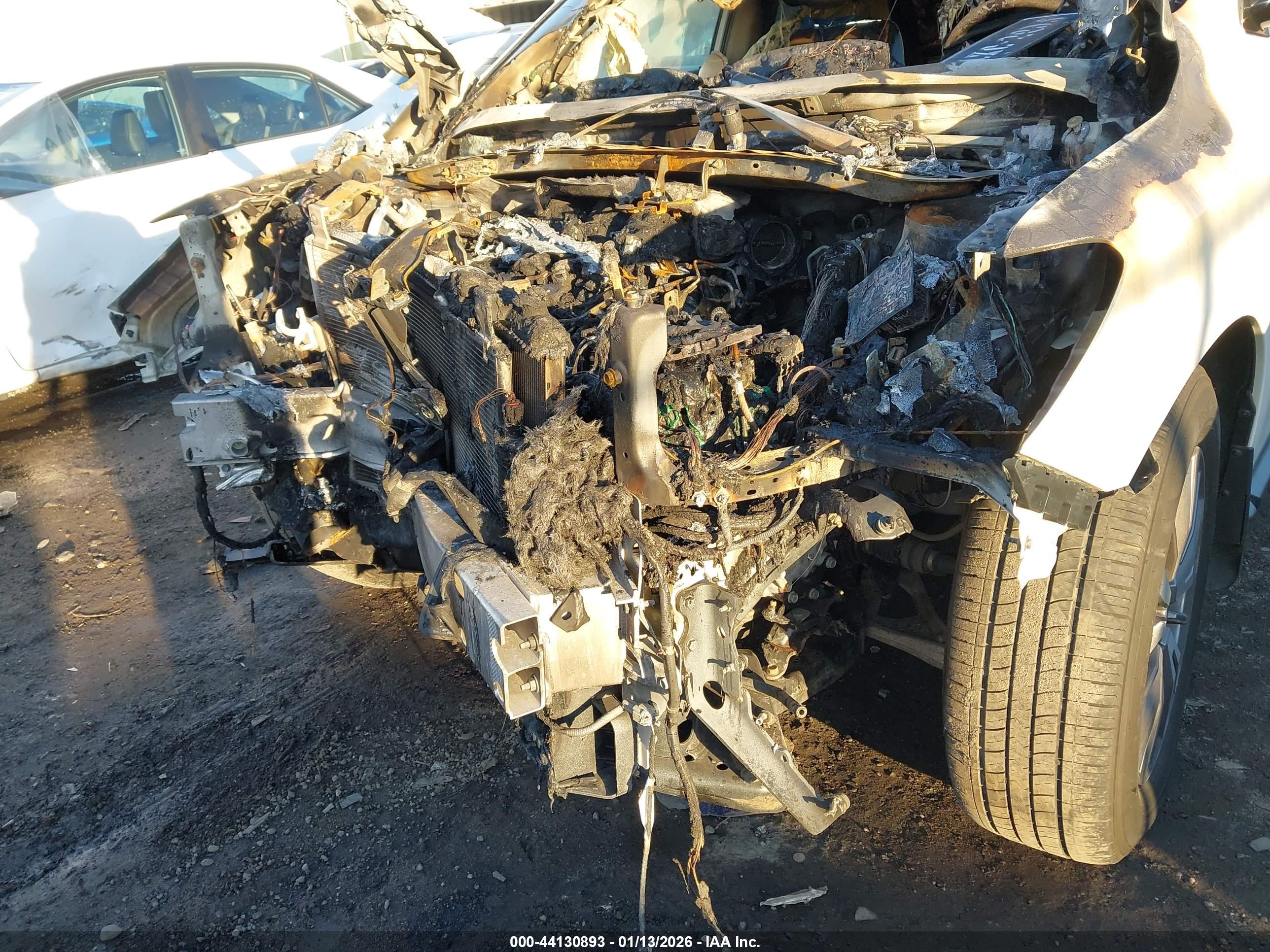 NISSAN PATHFINDER image 6