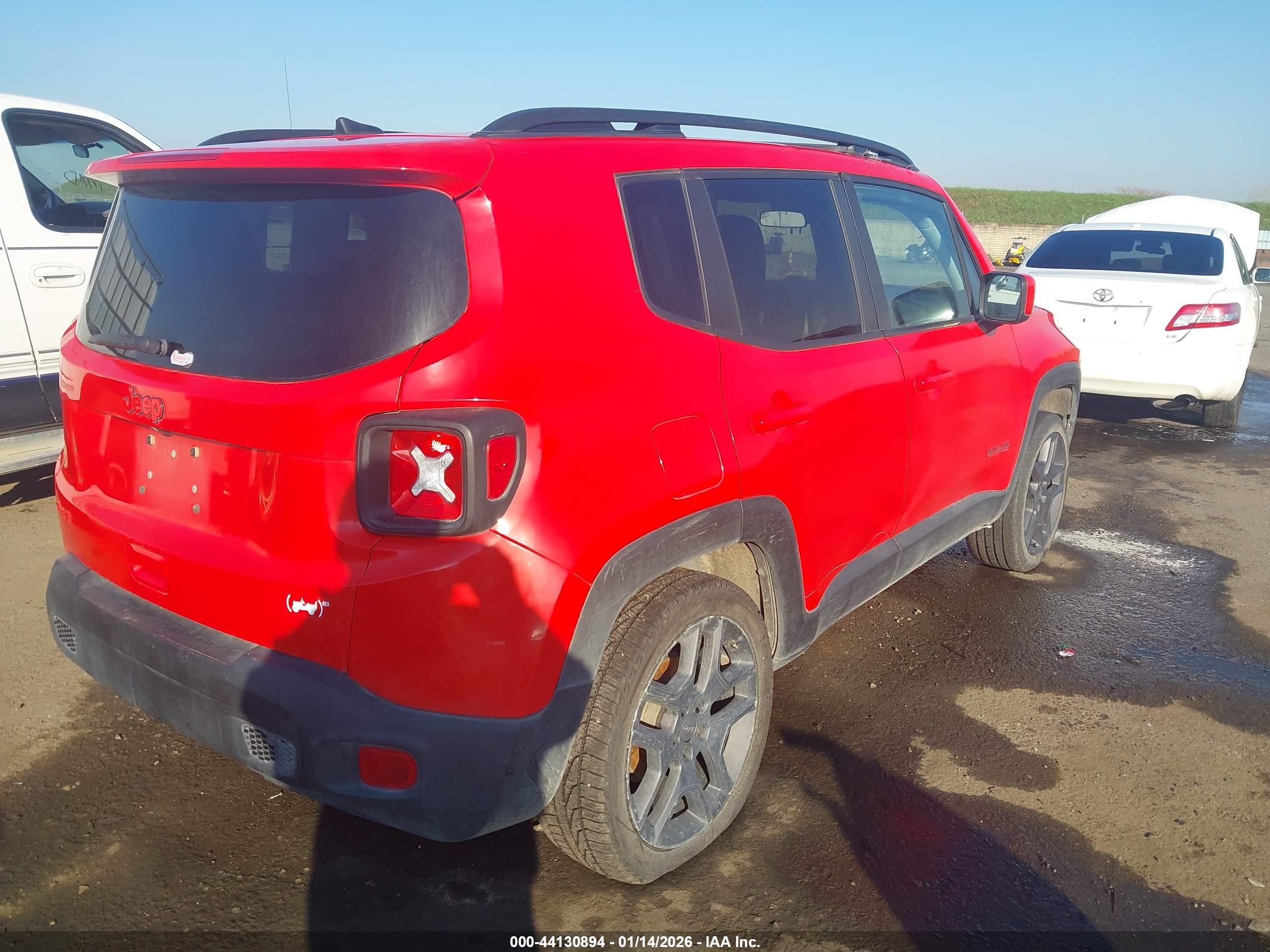 JEEP RENEGADE image 4