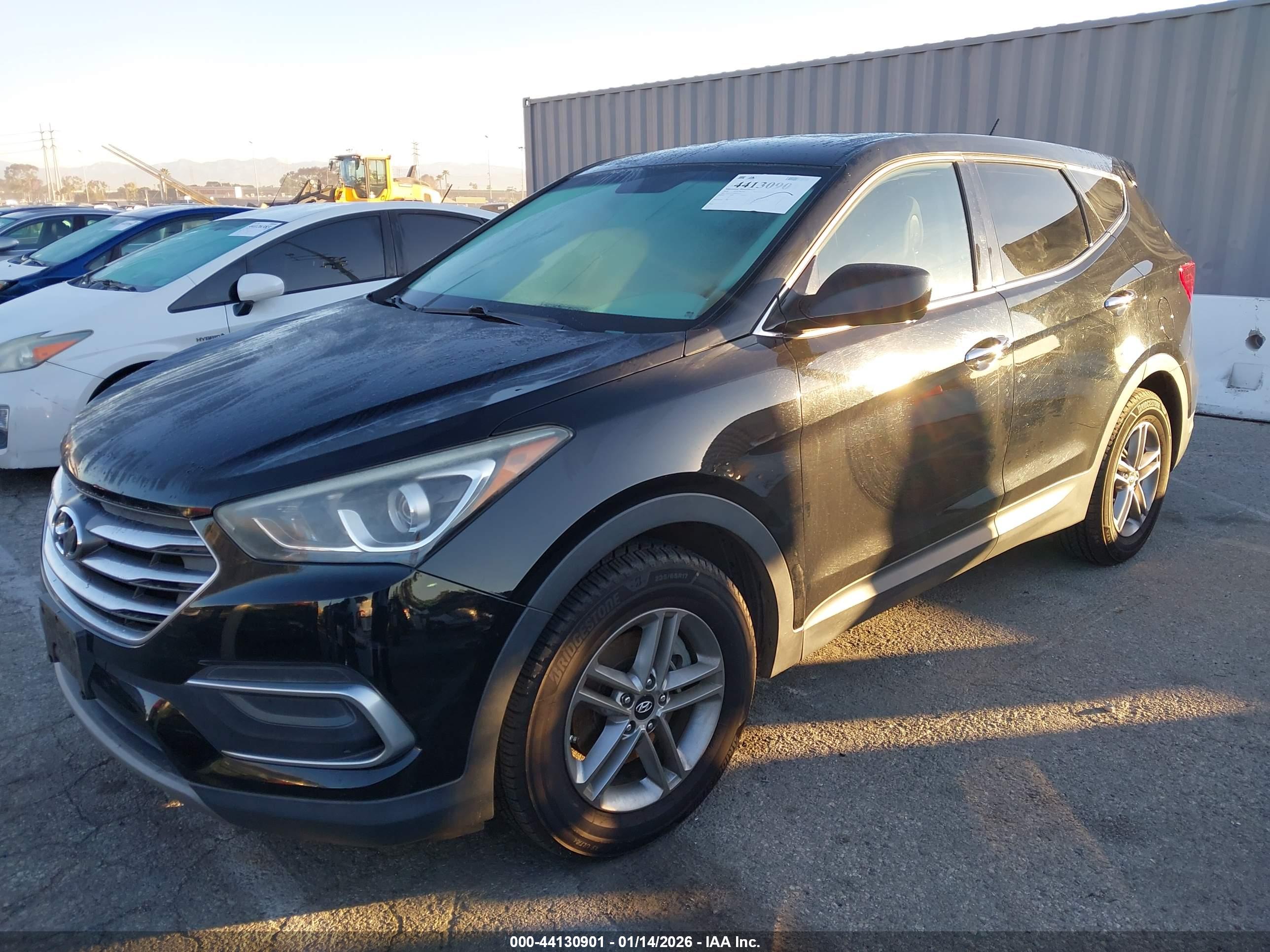 HYUNDAI SANTA image 2