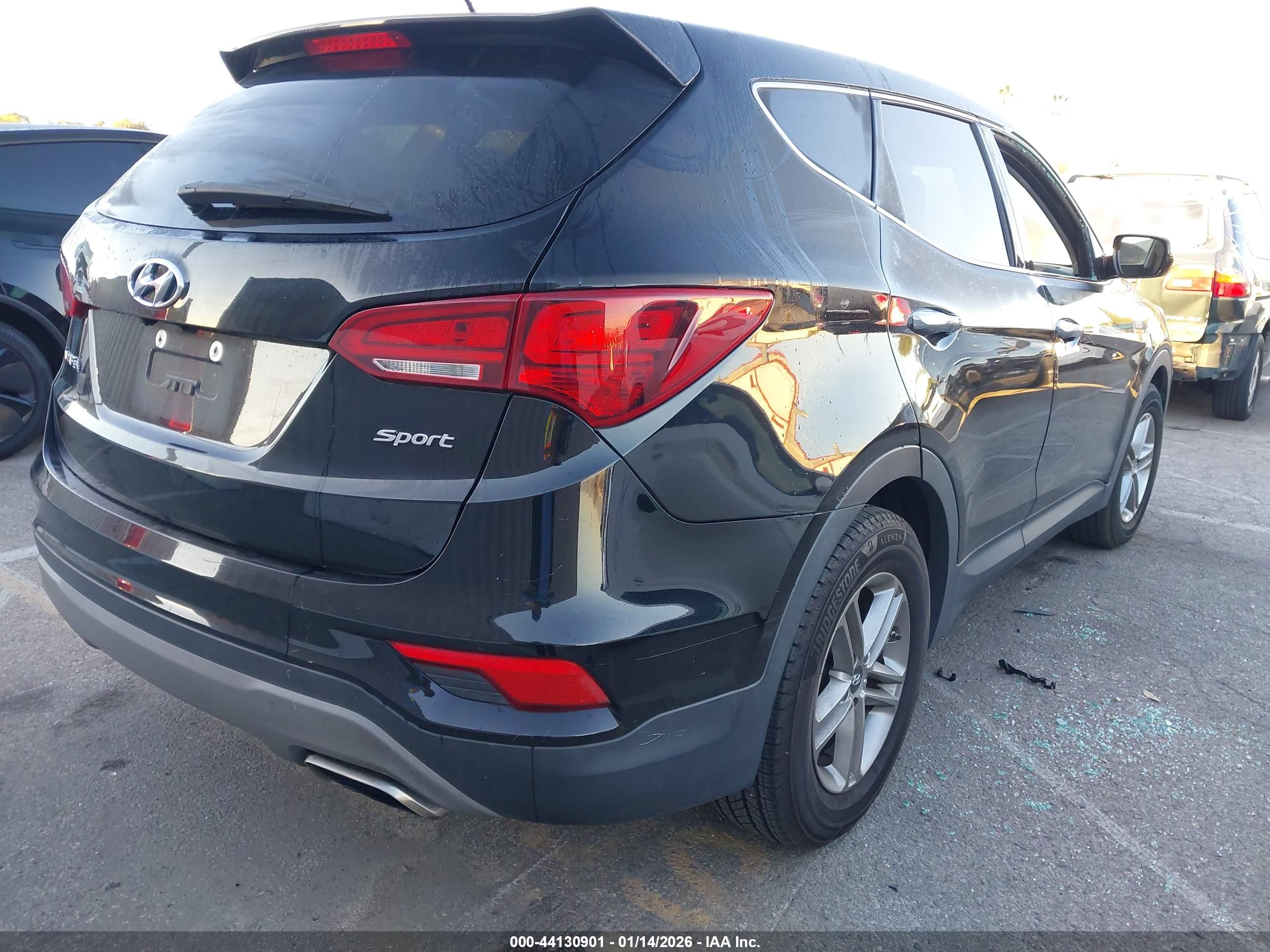 HYUNDAI SANTA image 4