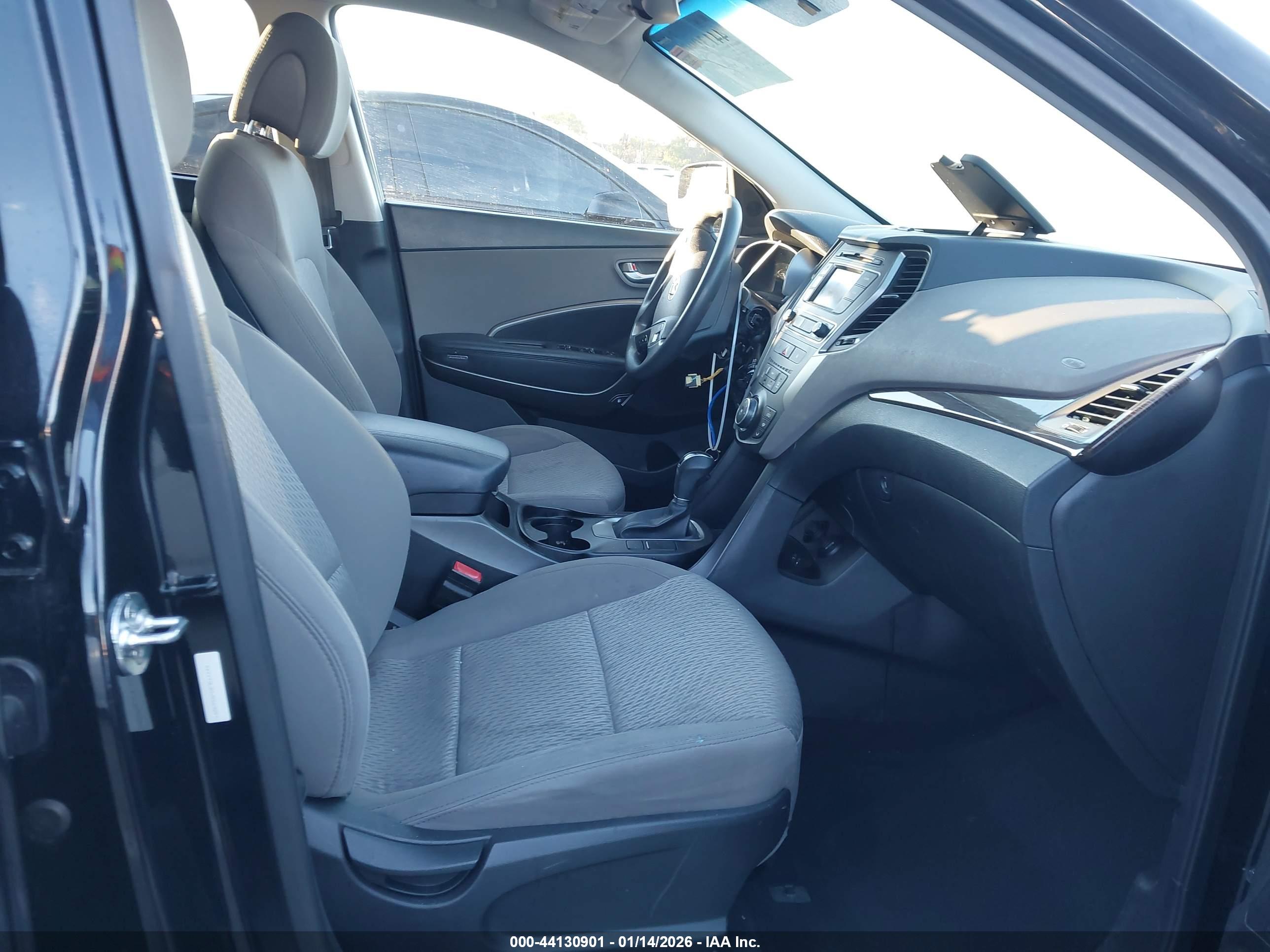 HYUNDAI SANTA image 5