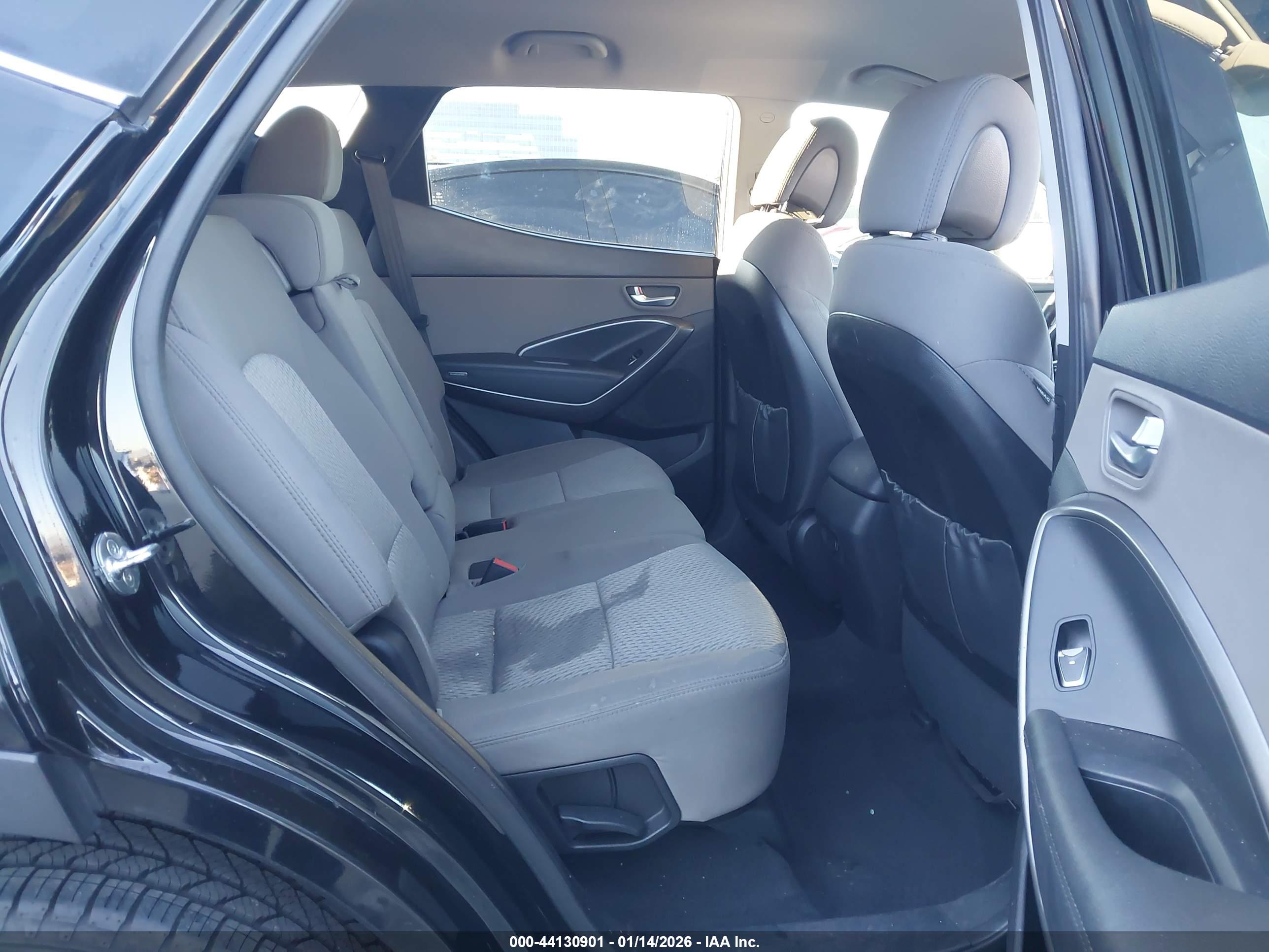 HYUNDAI SANTA image 8