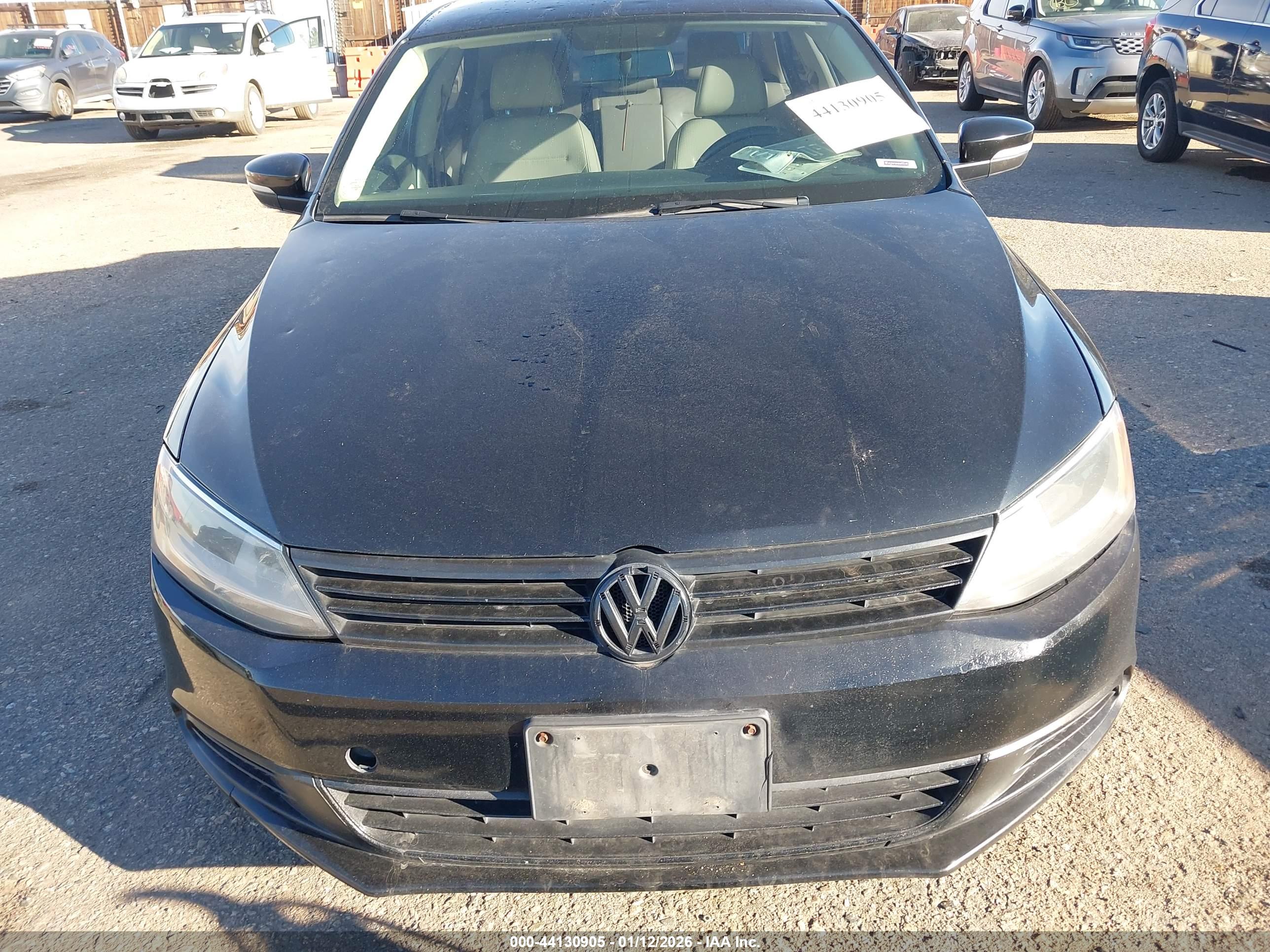 VOLKSWAGEN JETTA image 6
