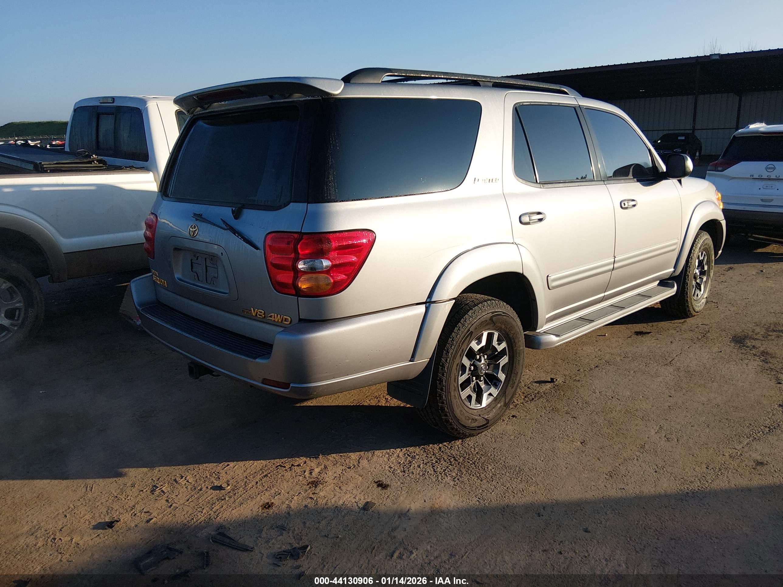 TOYOTA SEQUOIA image 4