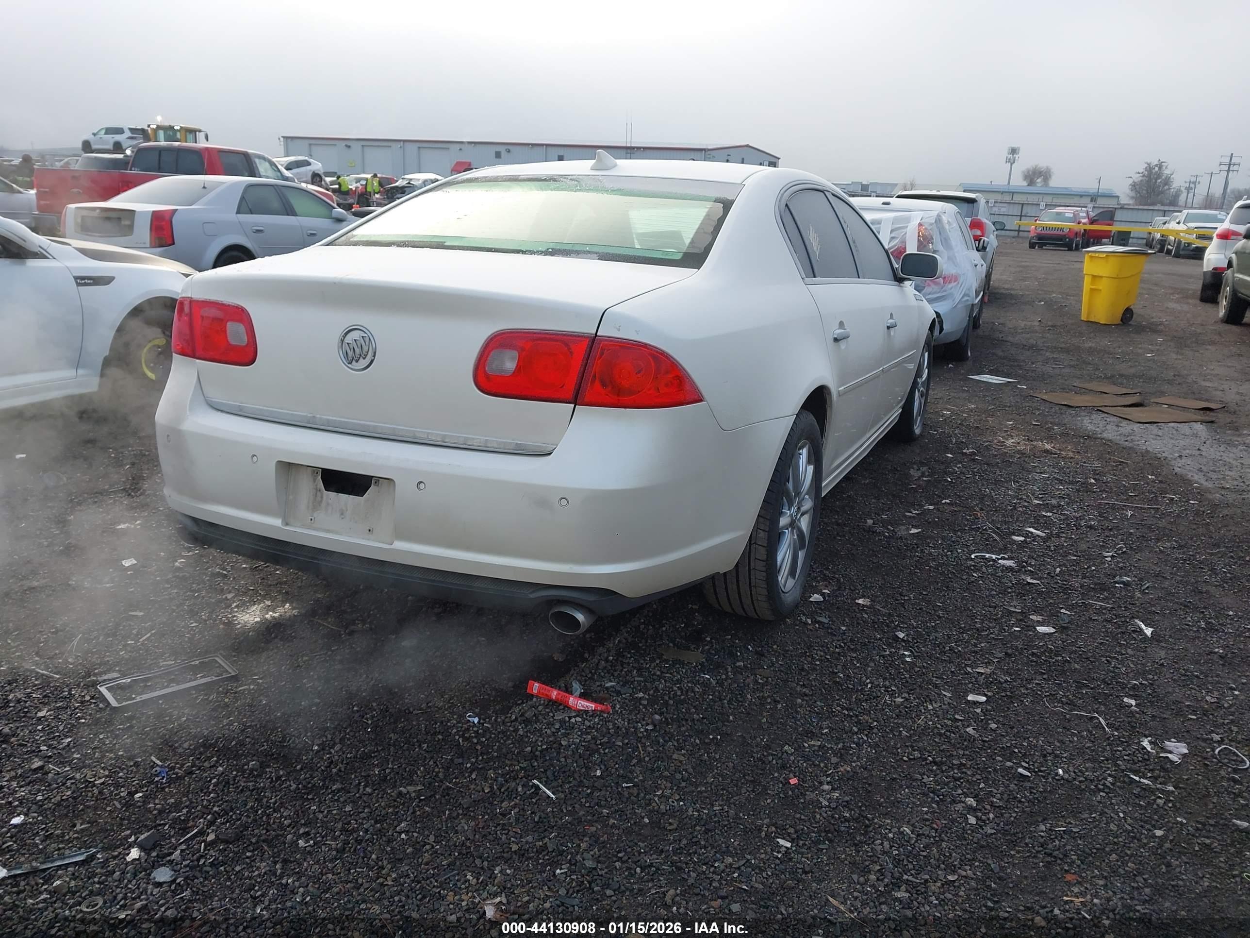 BUICK LUCERNE image 4
