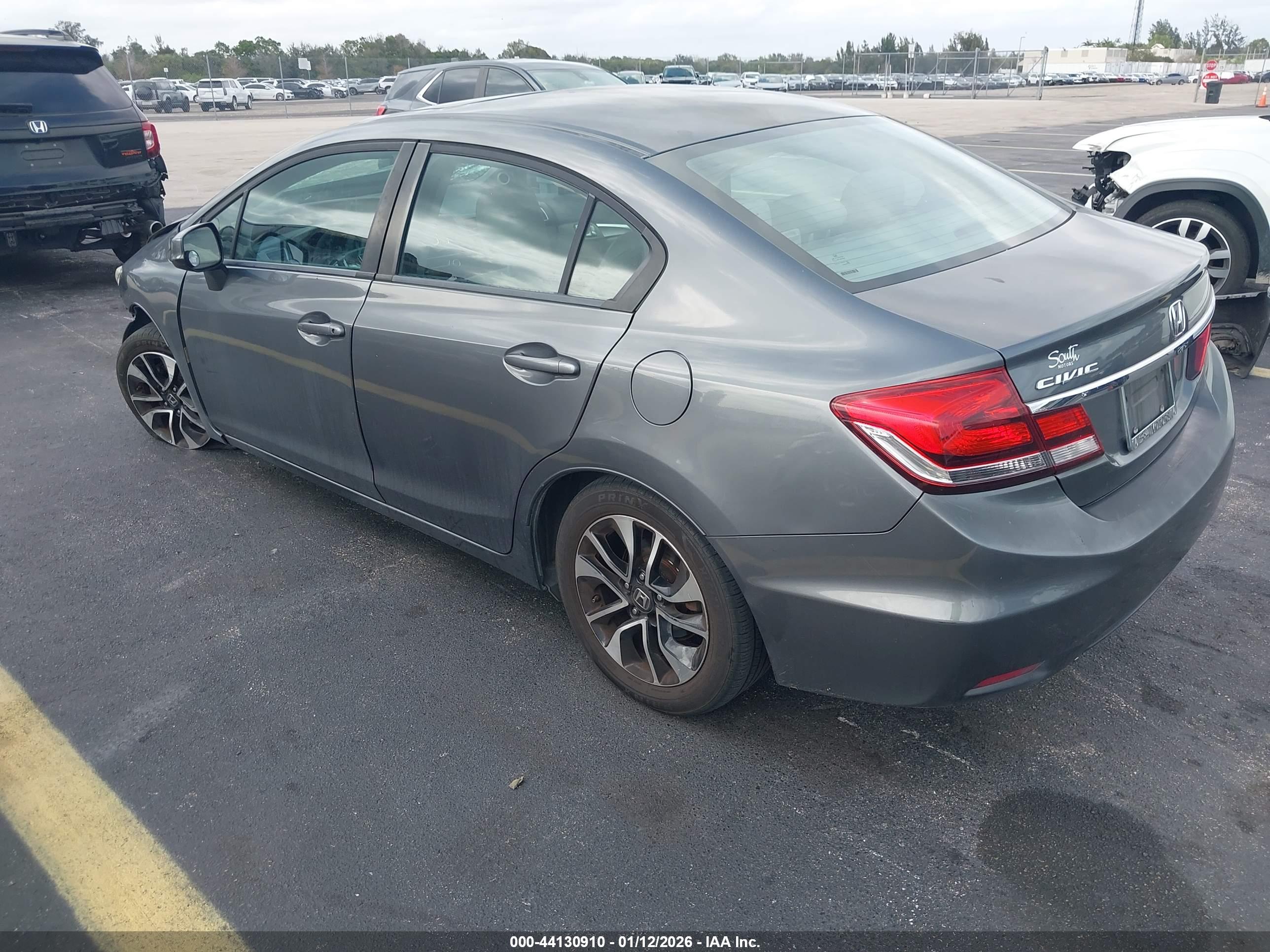 HONDA CIVIC image 3