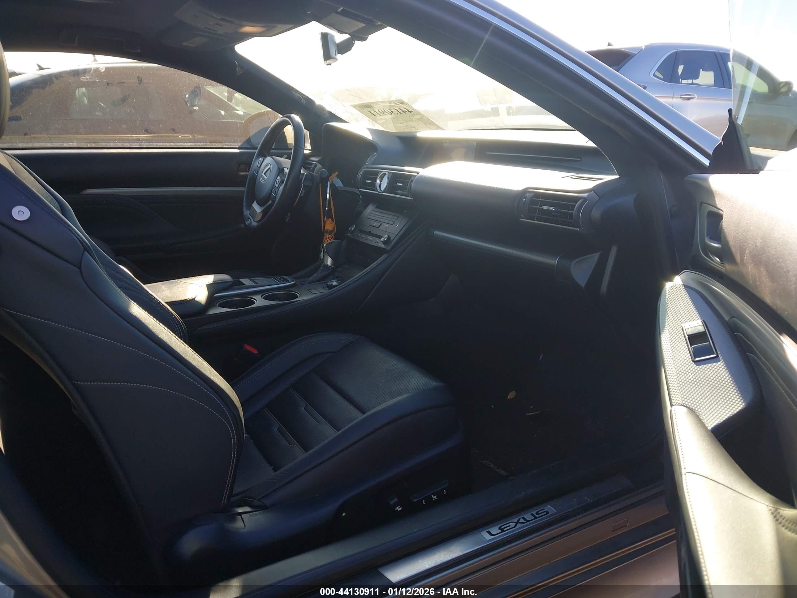 LEXUS RC image 5