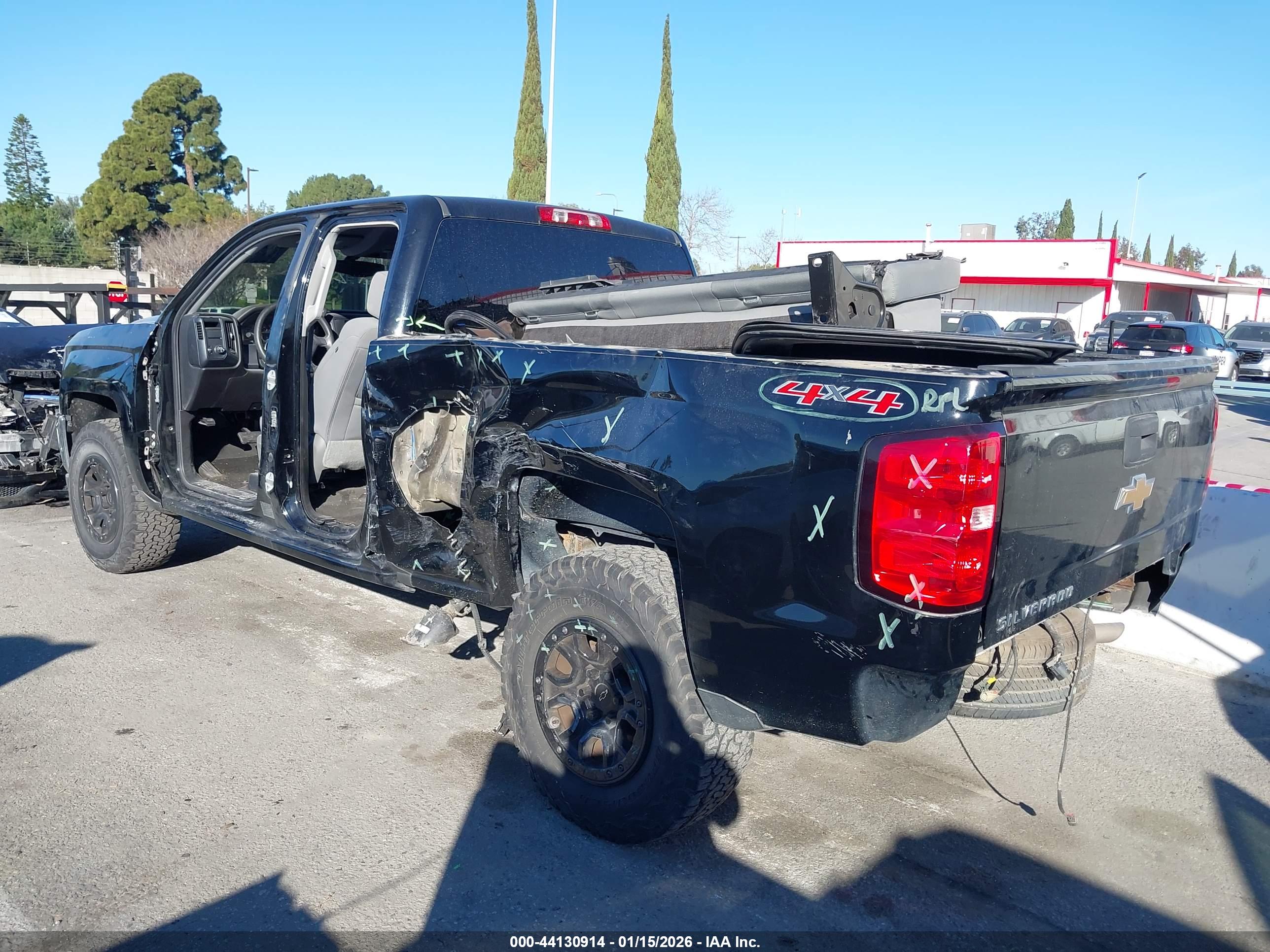CHEVROLET SILVERADO image 3