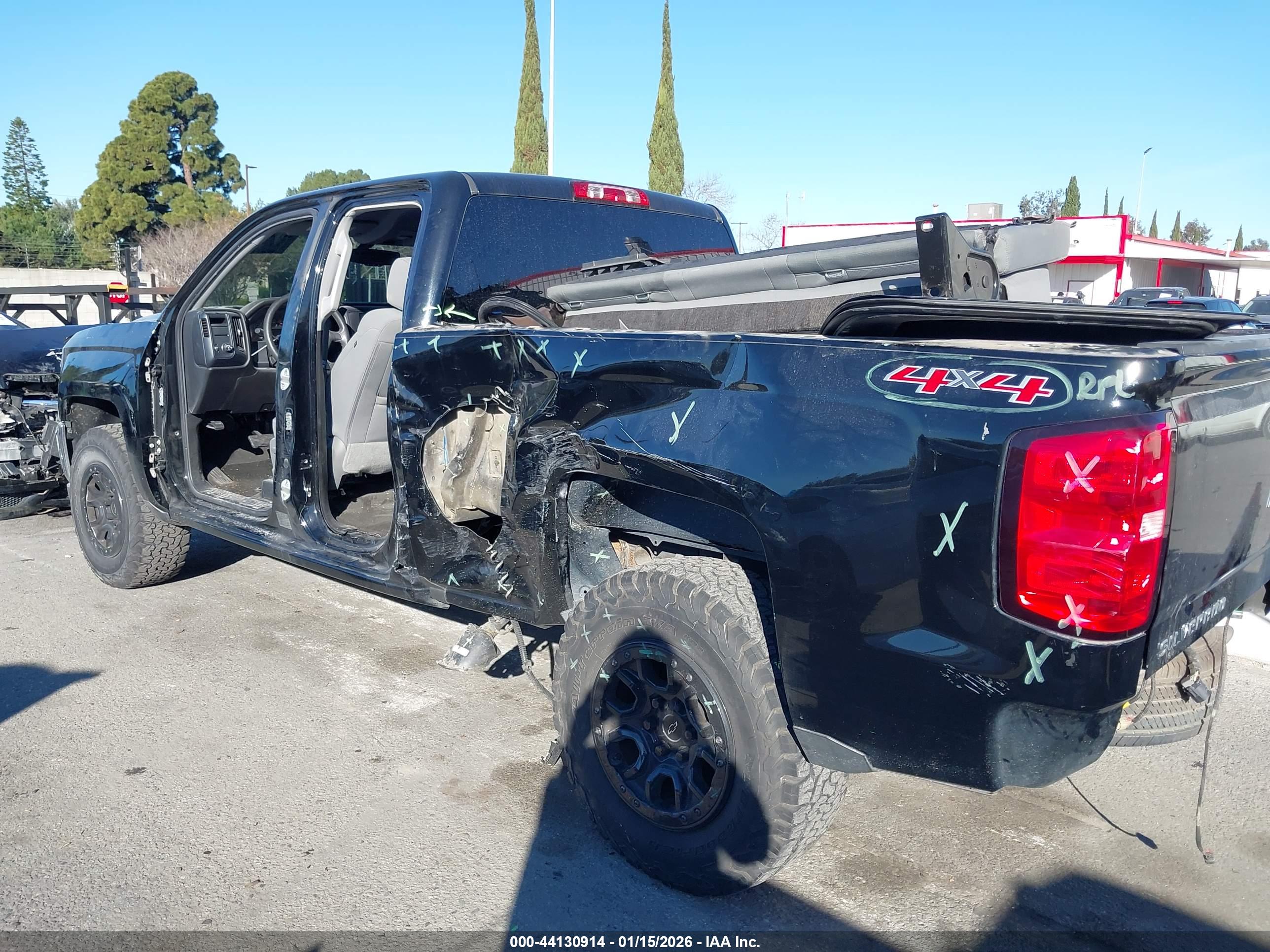 CHEVROLET SILVERADO image 6