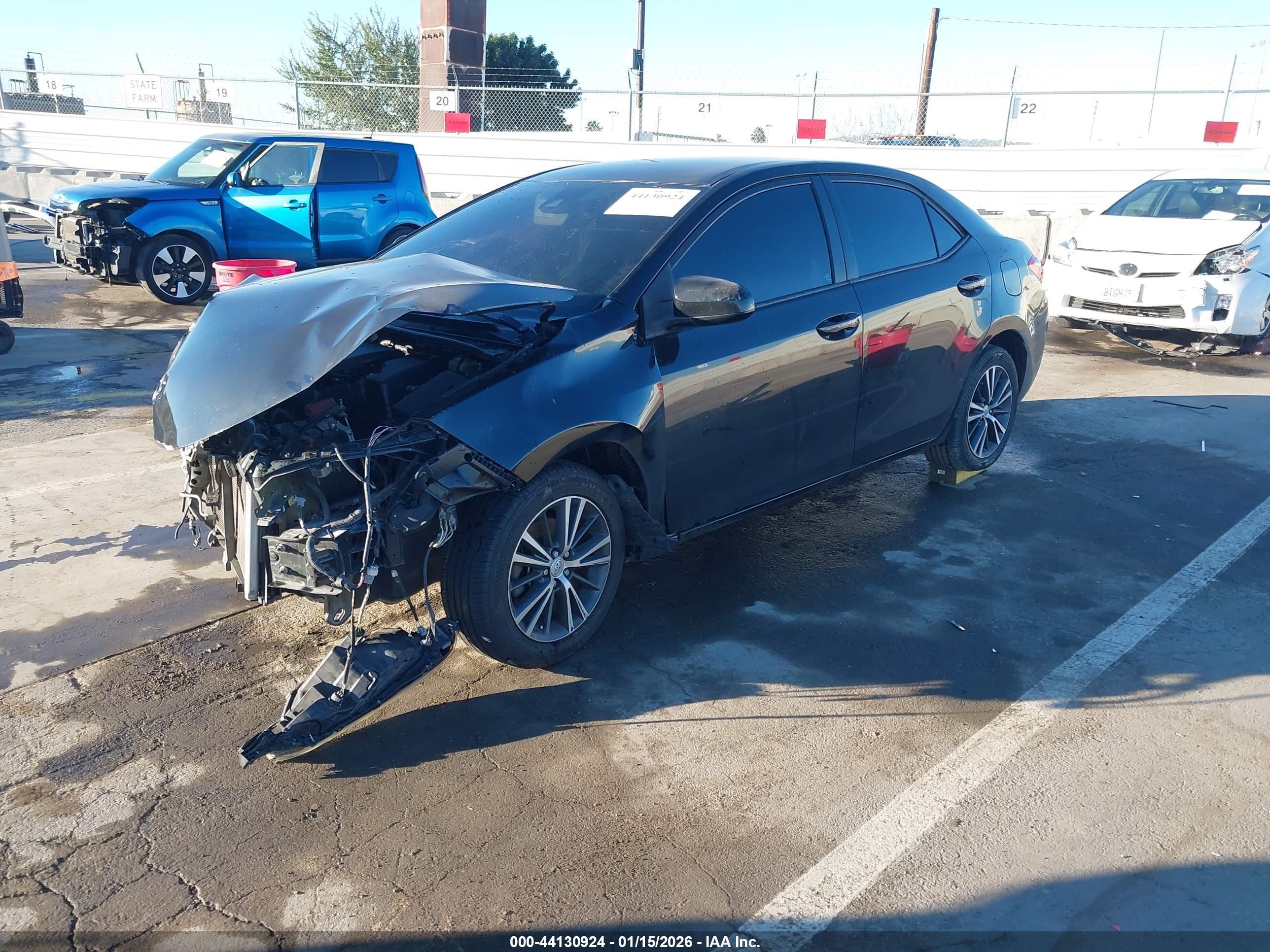 TOYOTA COROLLA image 2