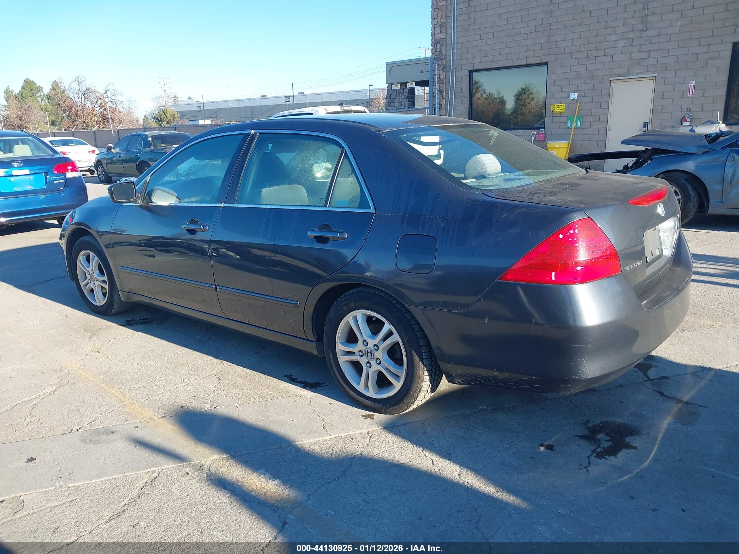 HONDA ACCORD image 3