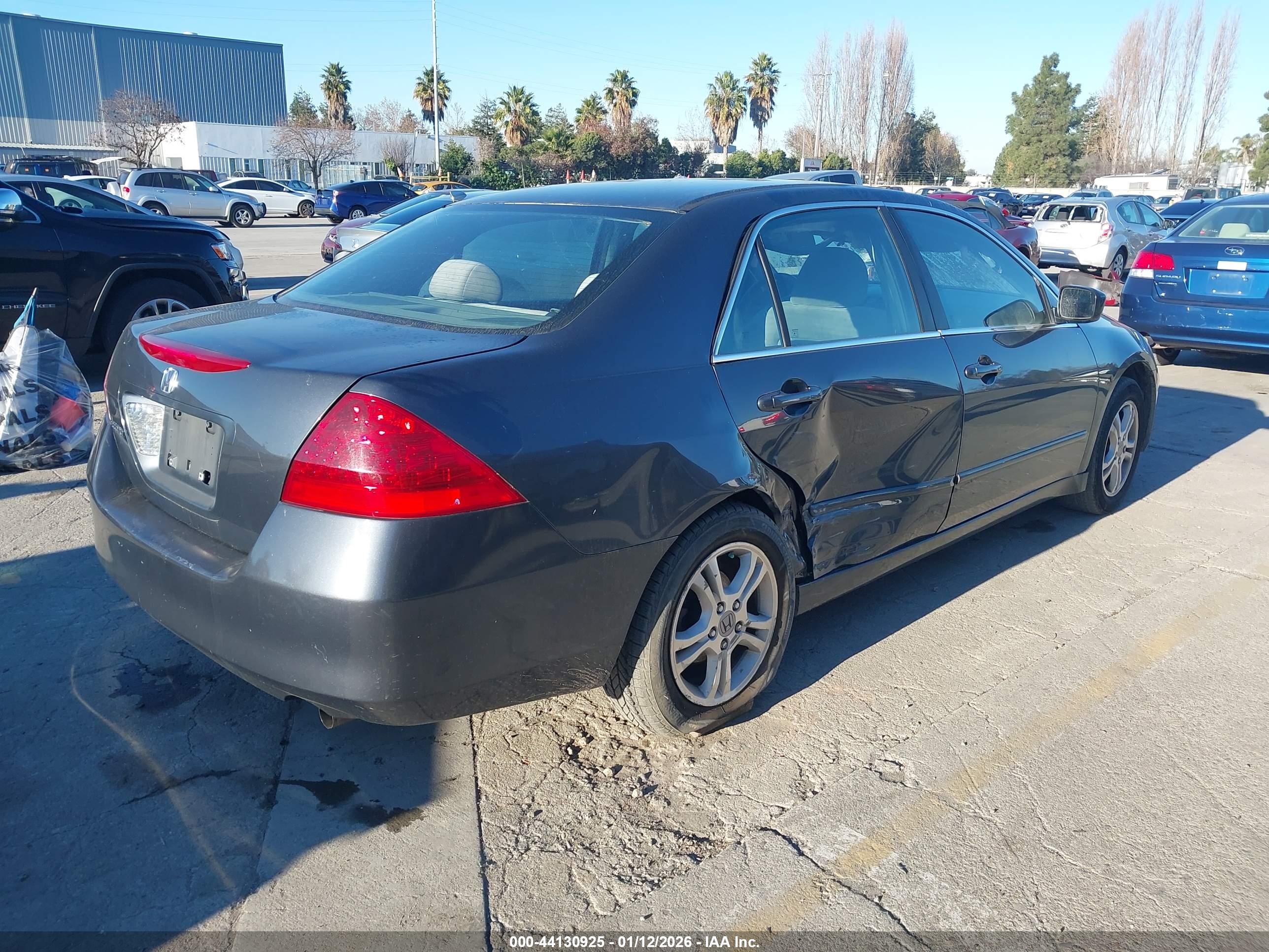 HONDA ACCORD image 4