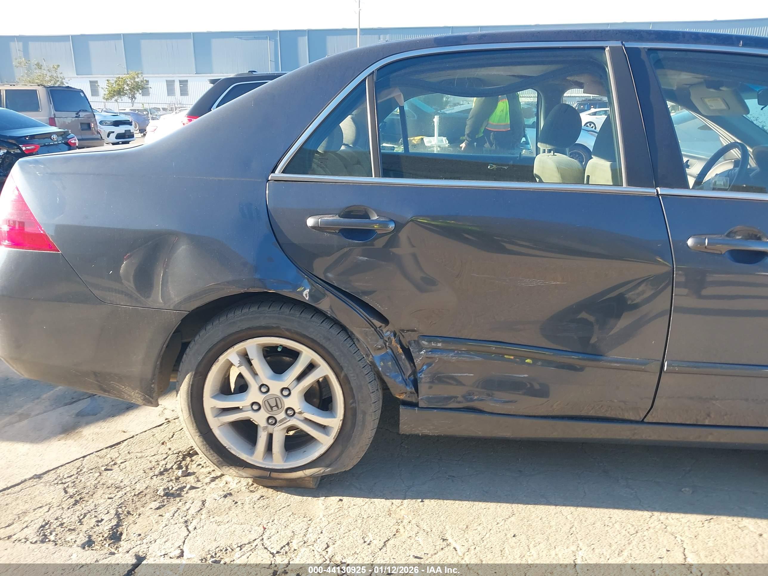 HONDA ACCORD image 6