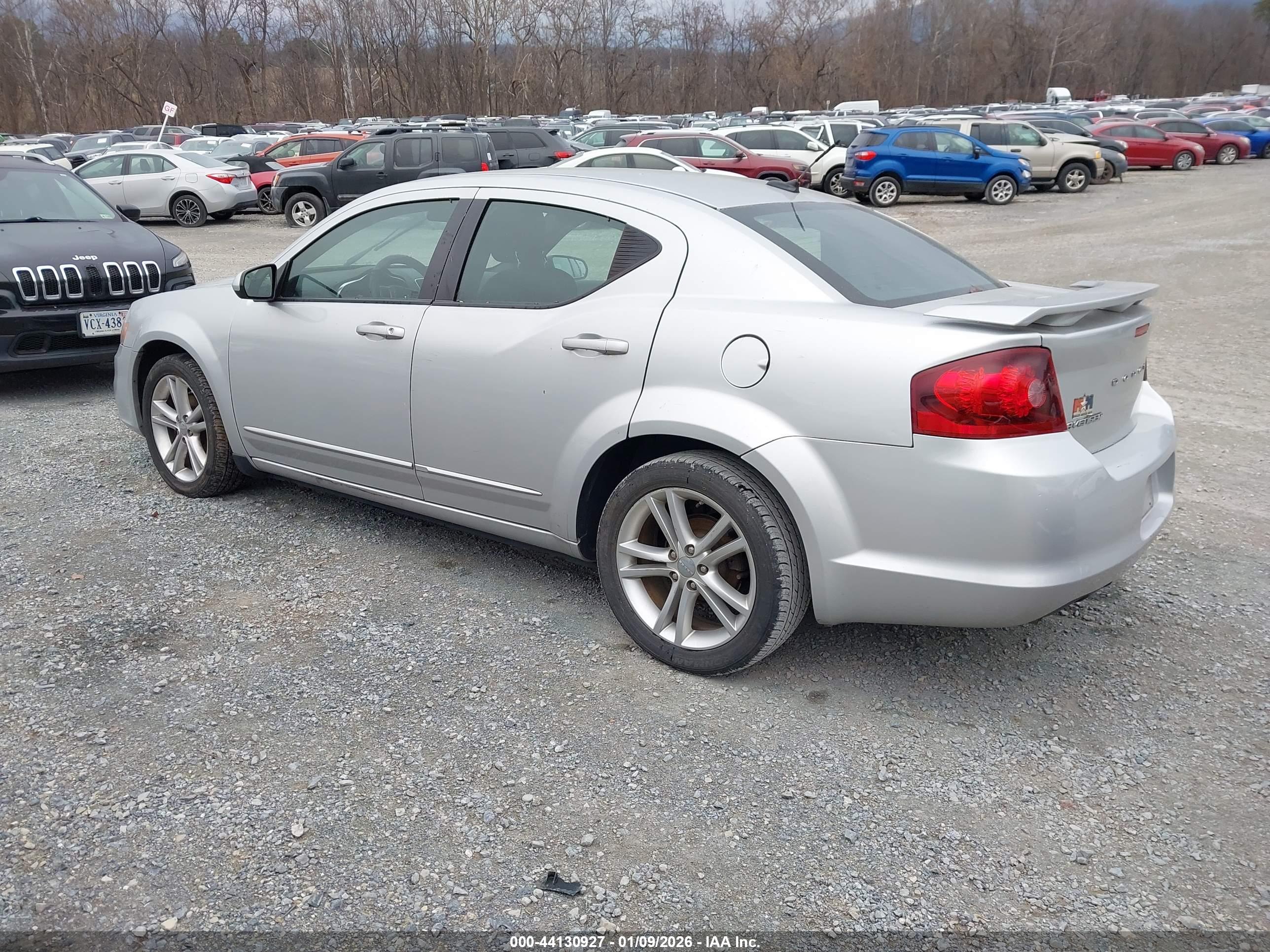 DODGE AVENGER image 3
