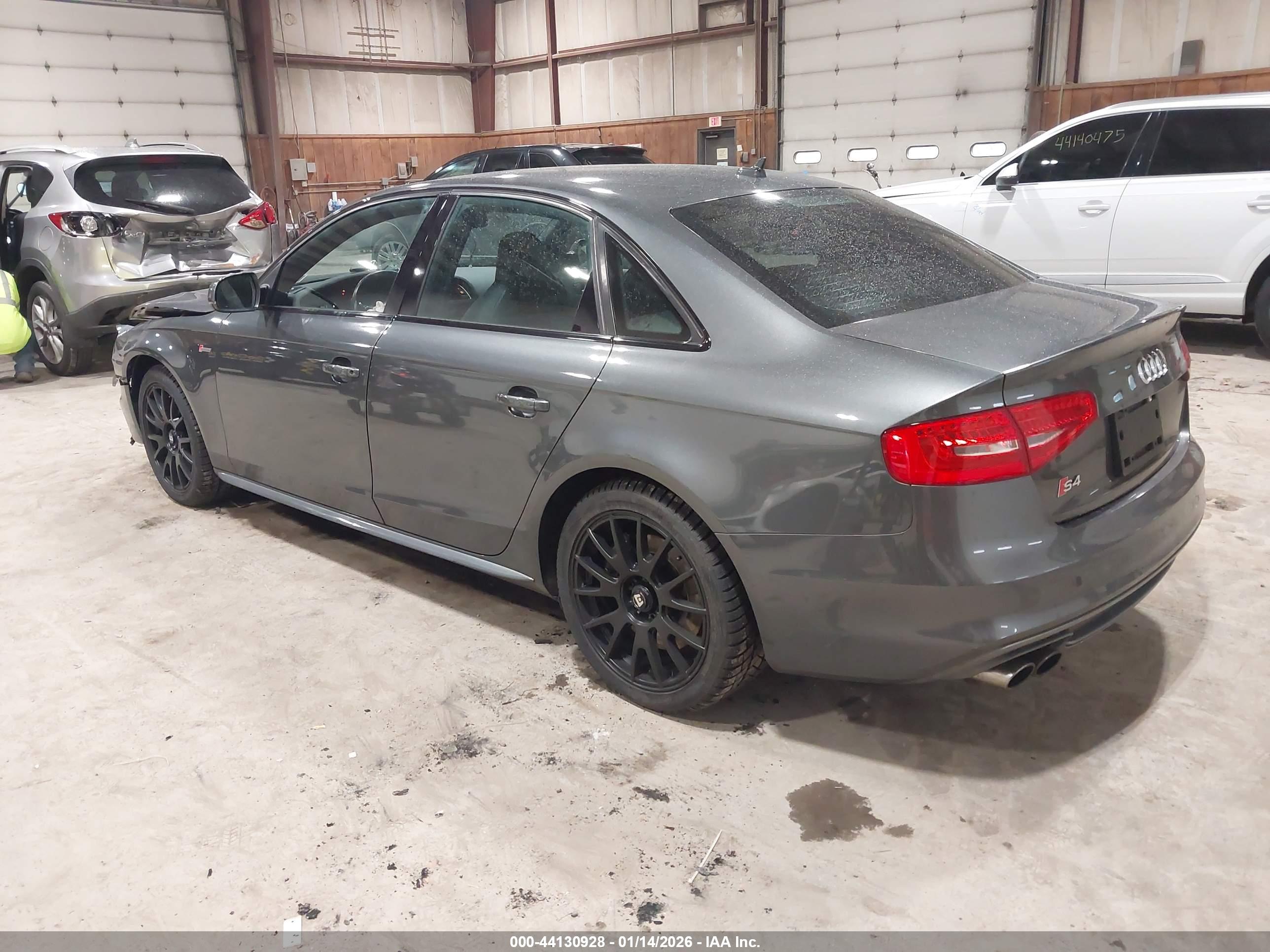 AUDI S4 image 3