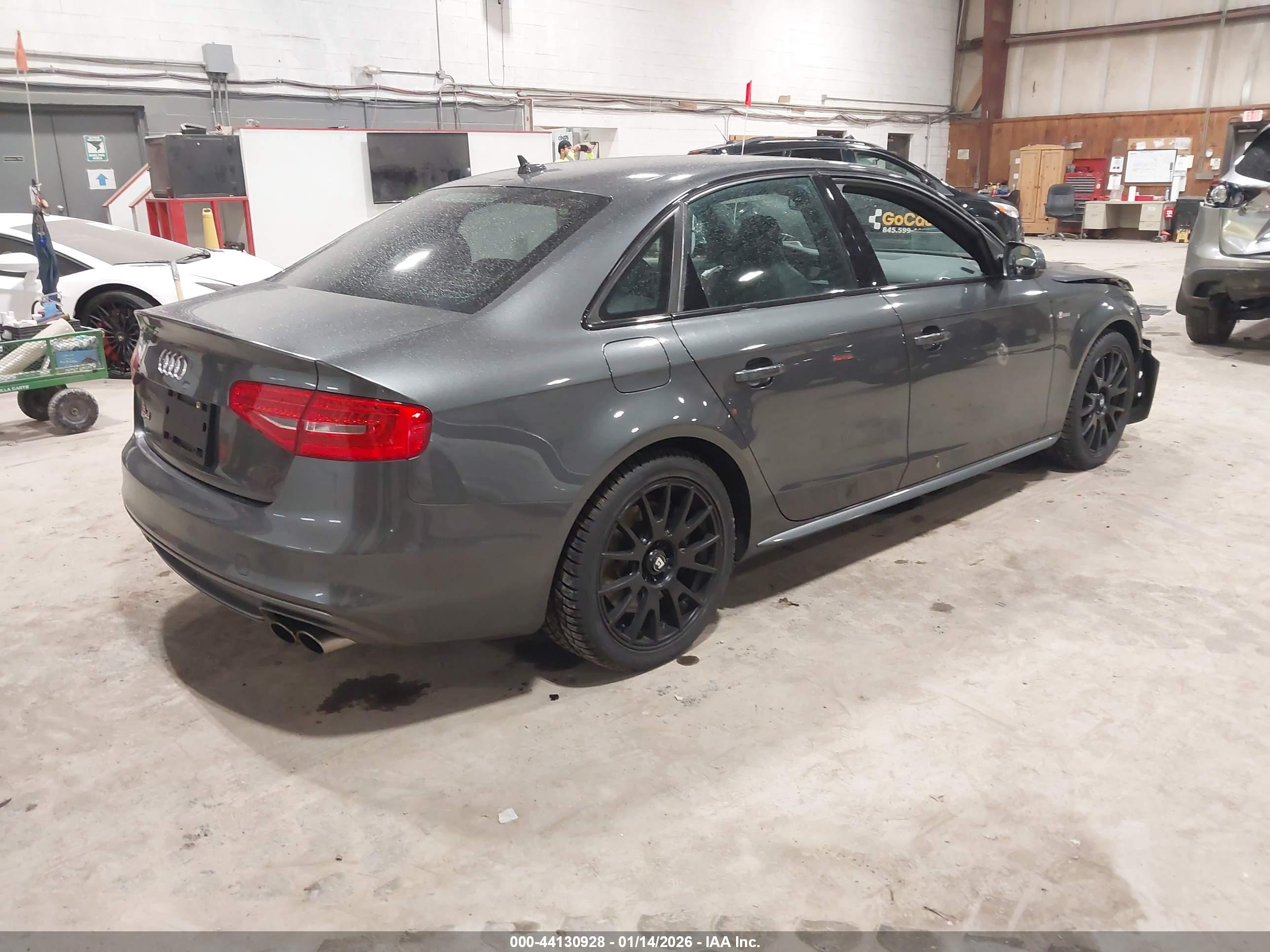 AUDI S4 image 4