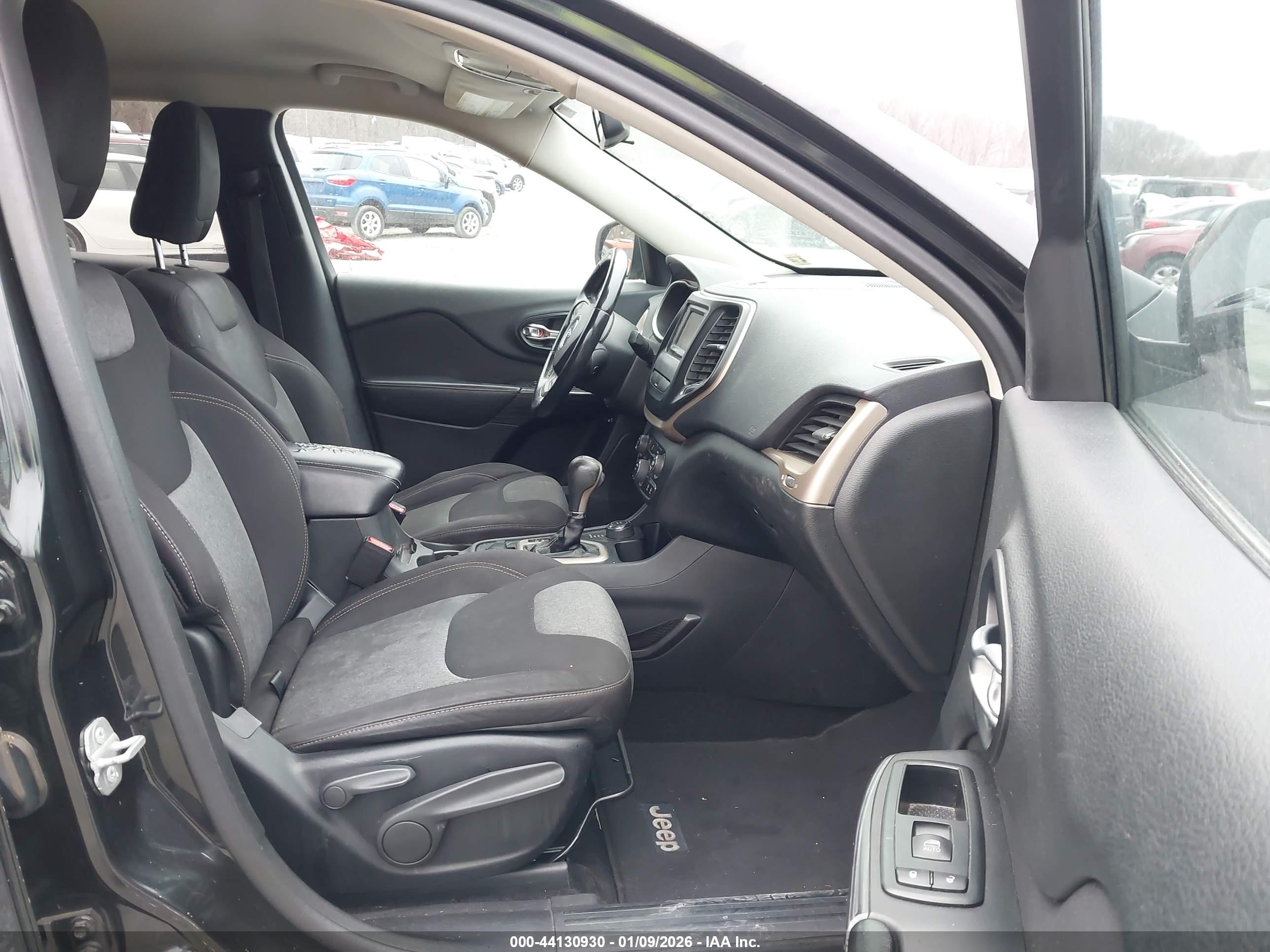 JEEP CHEROKEE image 5