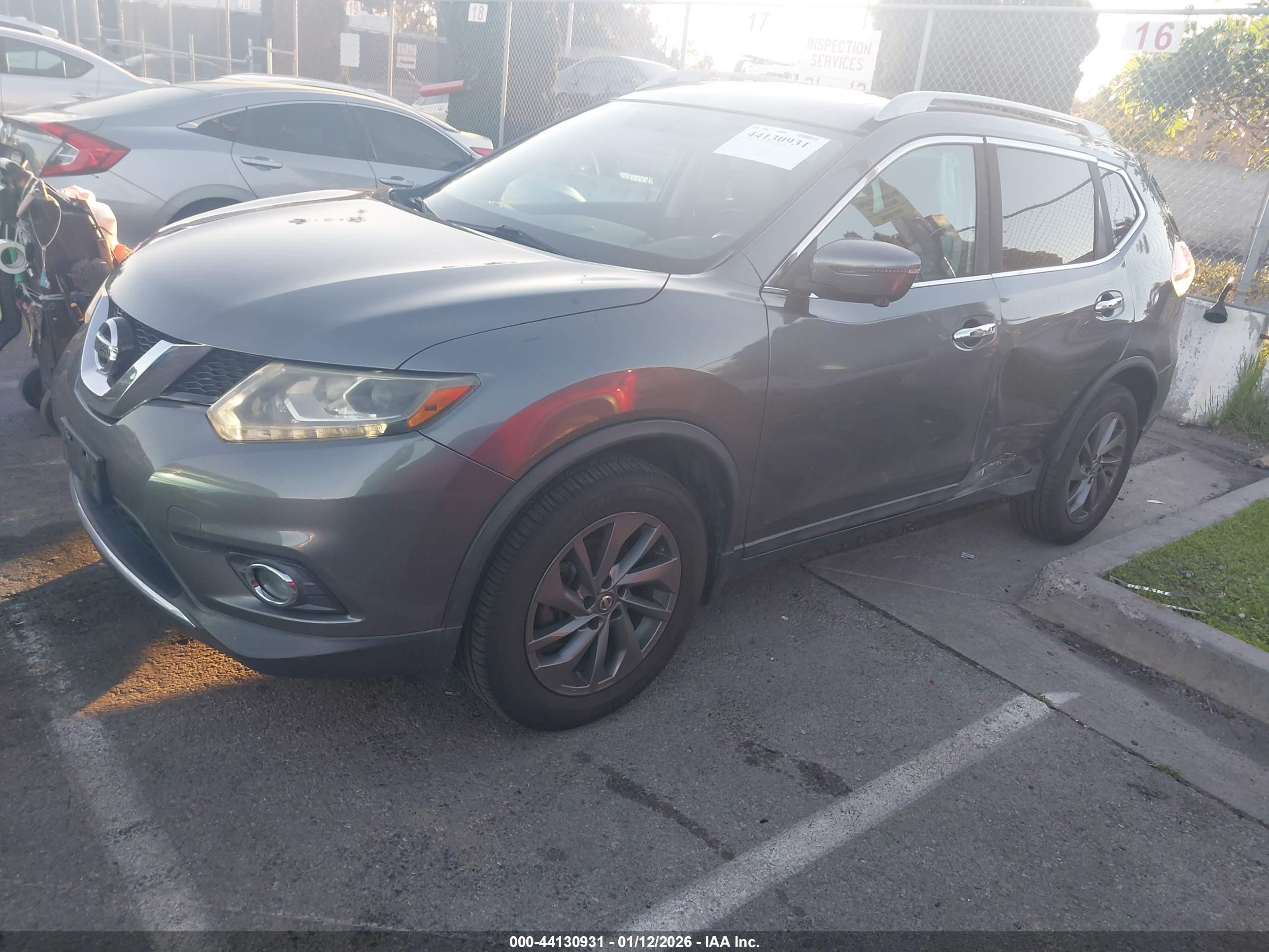 NISSAN ROGUE image 2