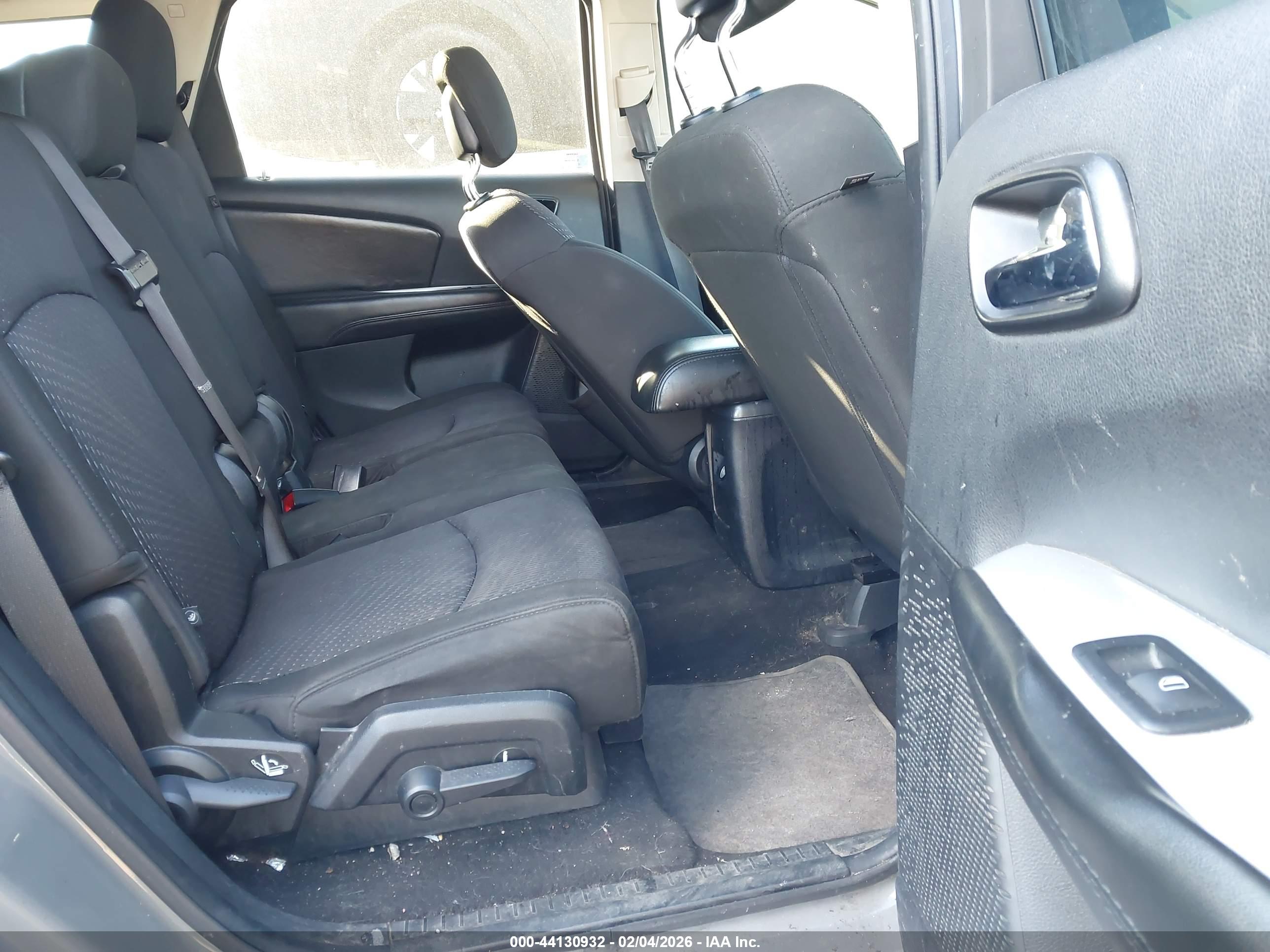 DODGE JOURNEY image 8