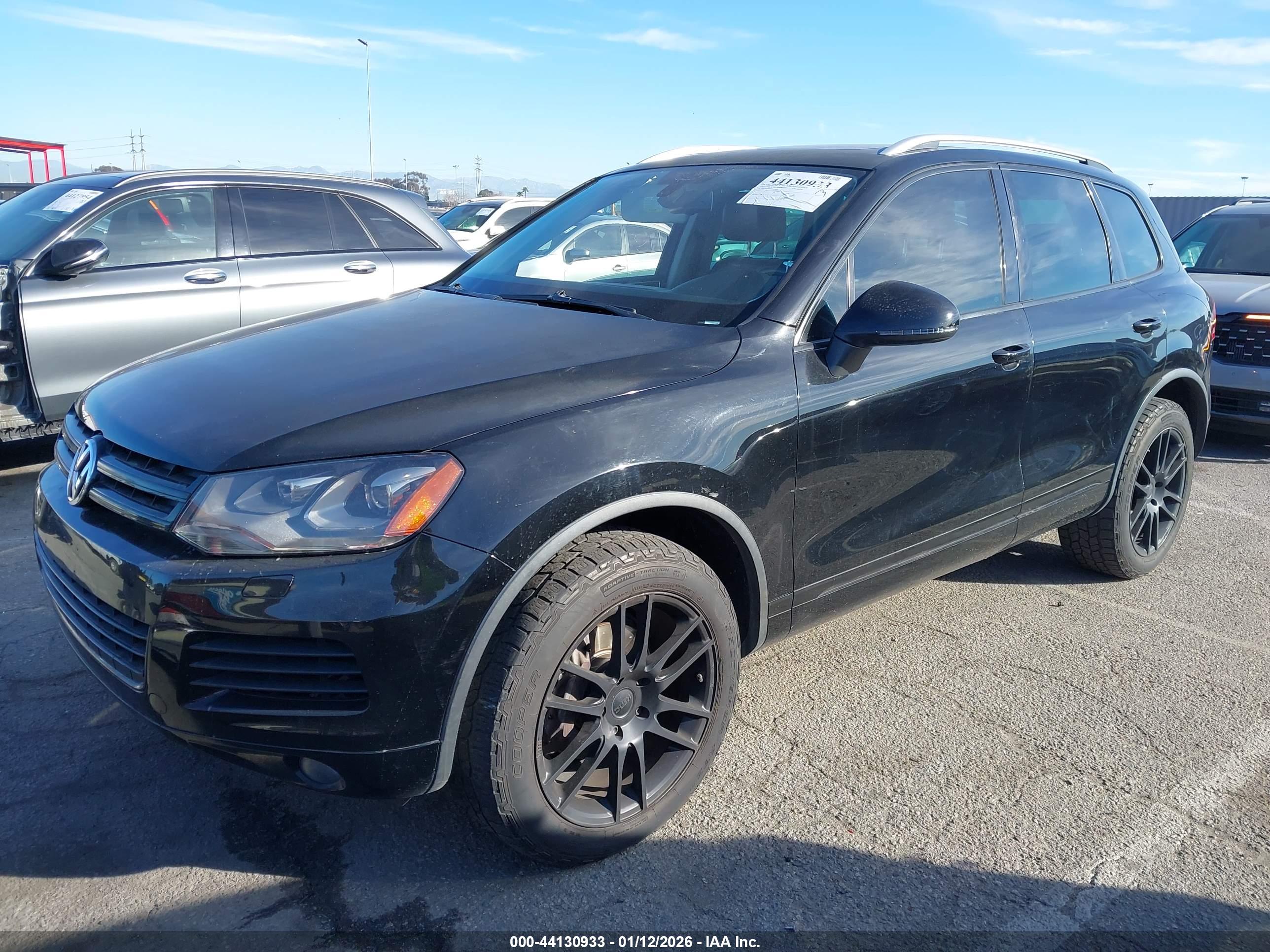 VOLKSWAGEN TOUAREG image 2