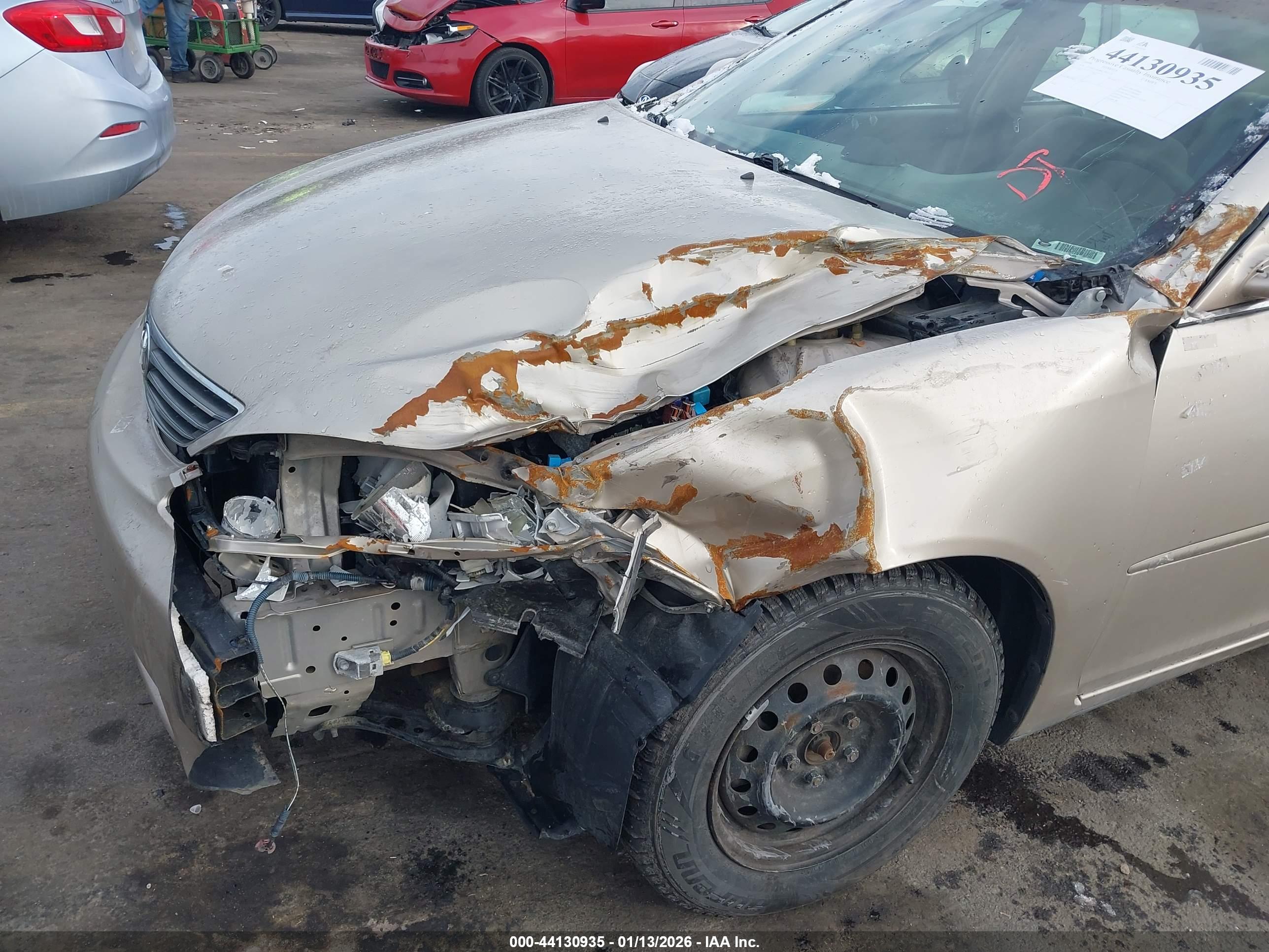 TOYOTA CAMRY image 6
