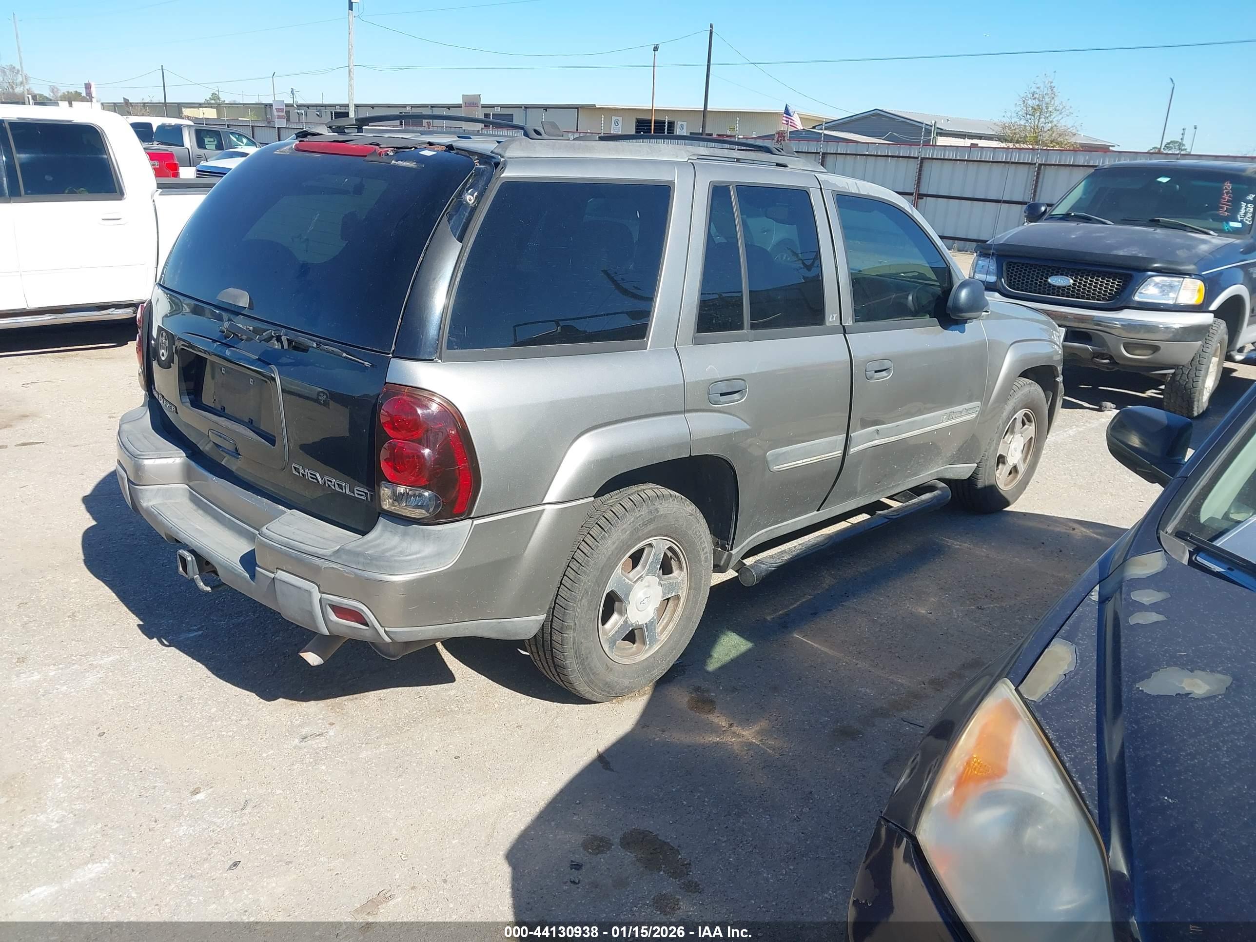 CHEVROLET TRAILBLAZER image 4