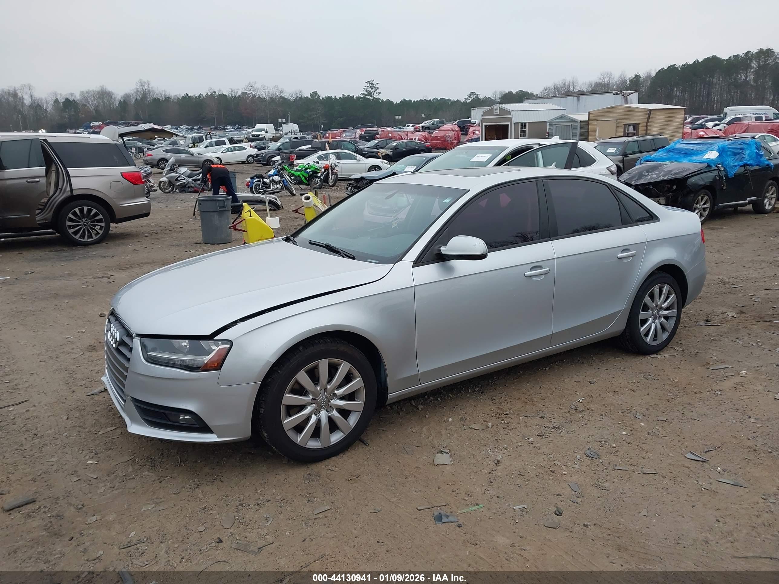 AUDI A4 image 2
