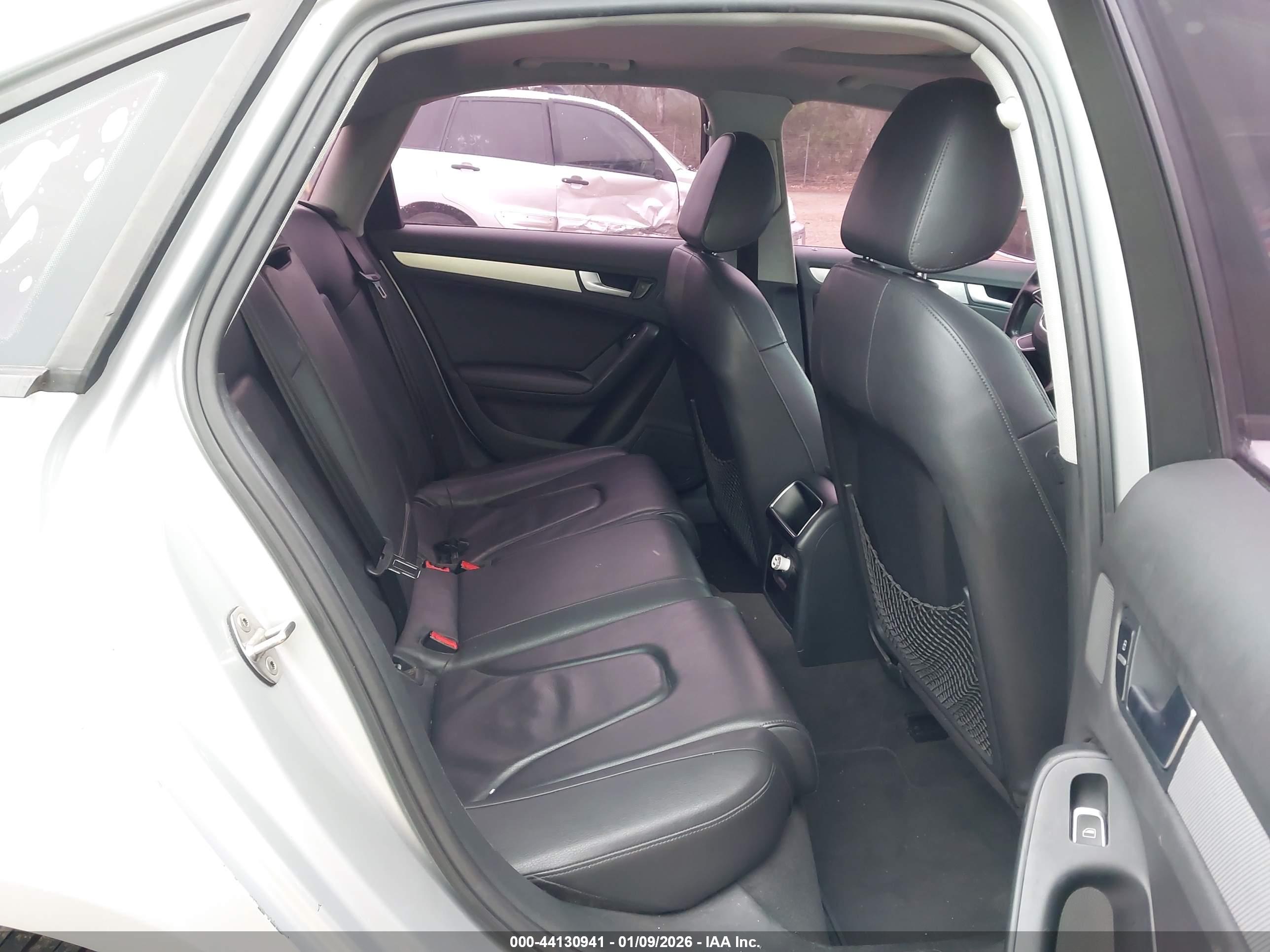 AUDI A4 image 8