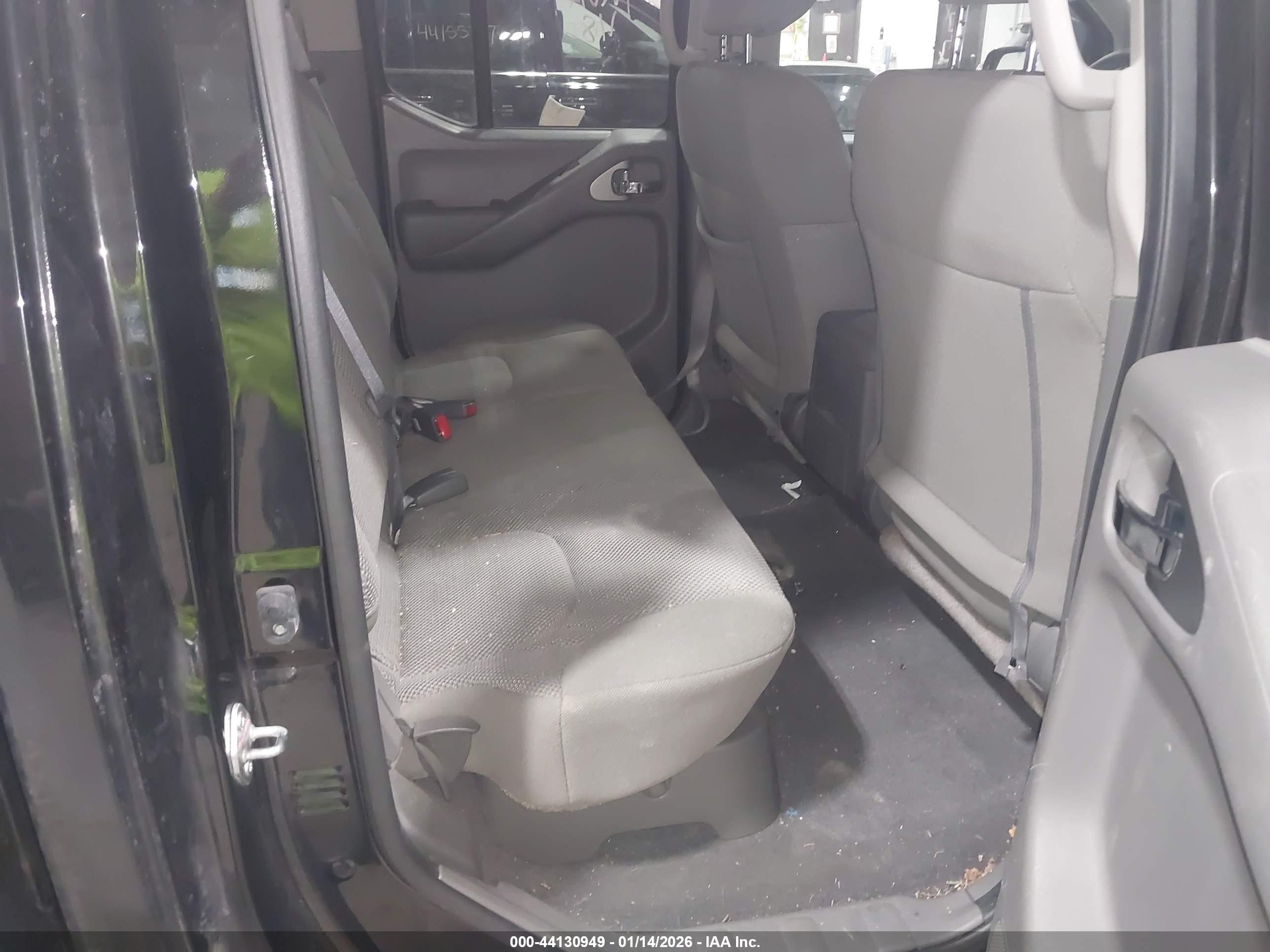 NISSAN FRONTIER image 8